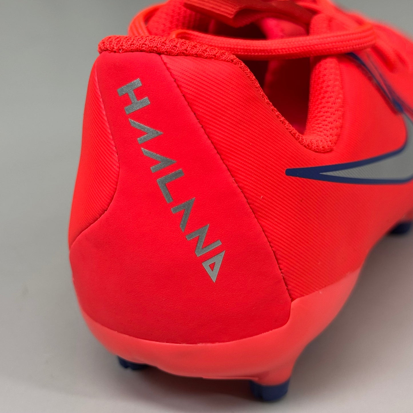 NIKE Kids Shoes Cleat Phantom GX II Academy X Haaland FG/MG Sz 2y Bright Crimson As-is