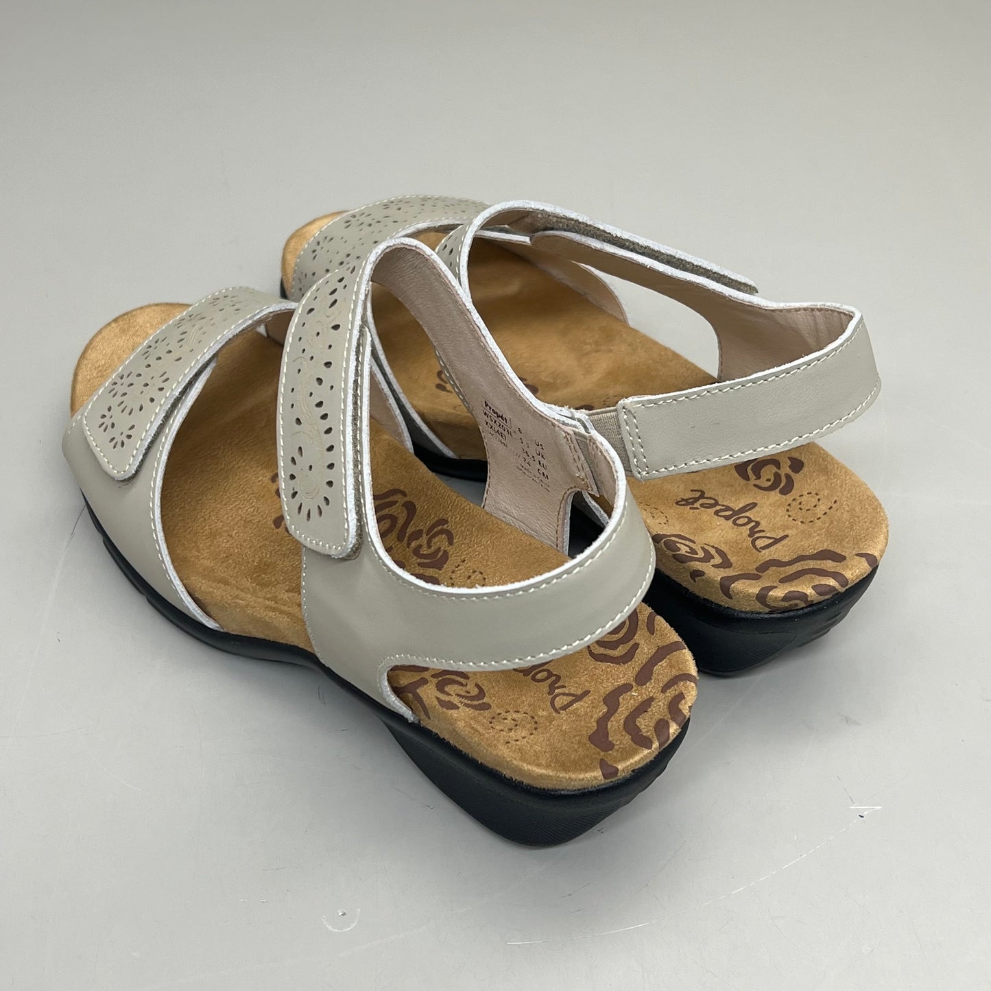 PROPET Wanda Sandal w/Wedge Heel Design Womens Sz 8 XX WIDE (4E) Cream WSX203L