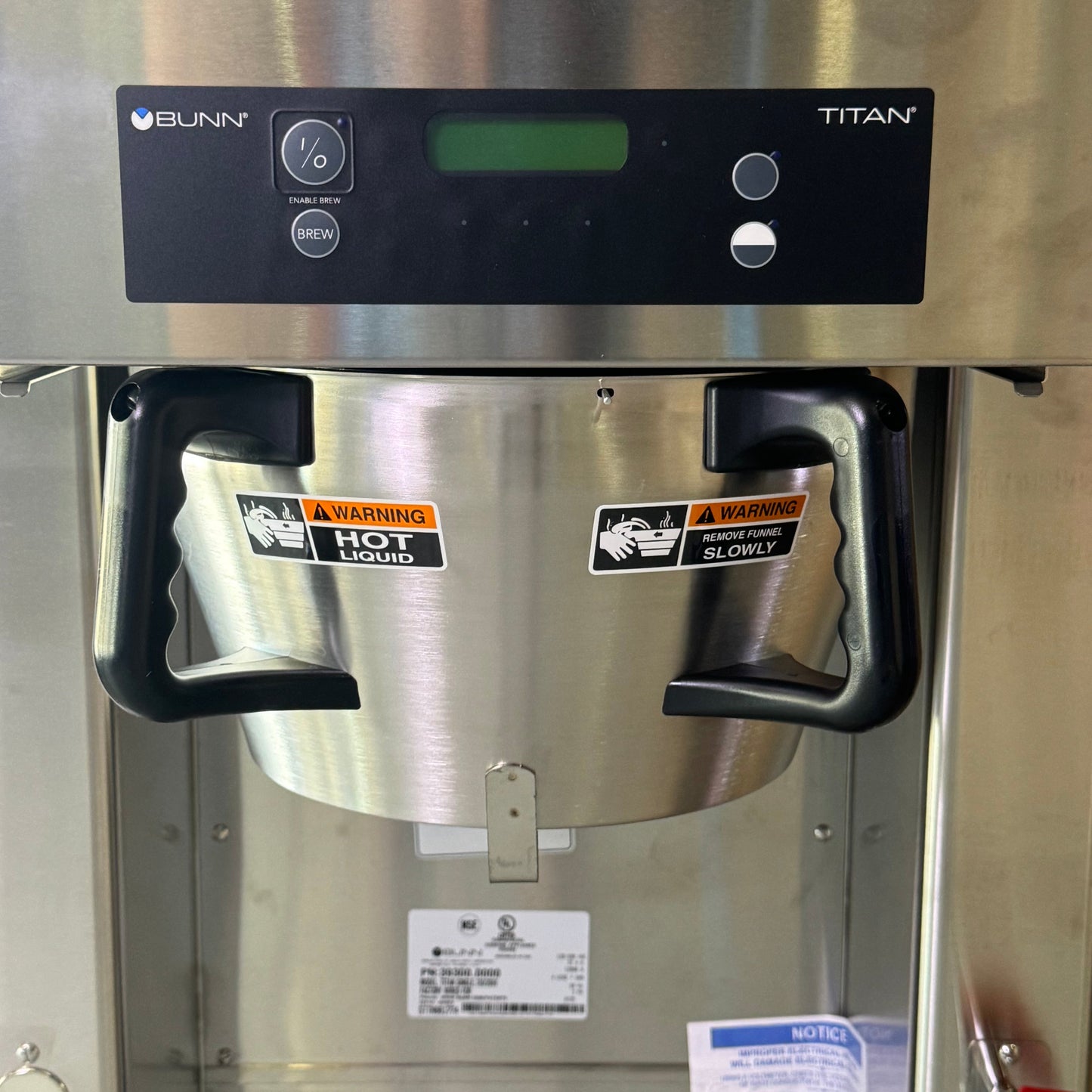 BUNN Commercial Coffee Making Machine Titan Single 120/208V 21"W x 22"L x 40"H Gray STTN001774