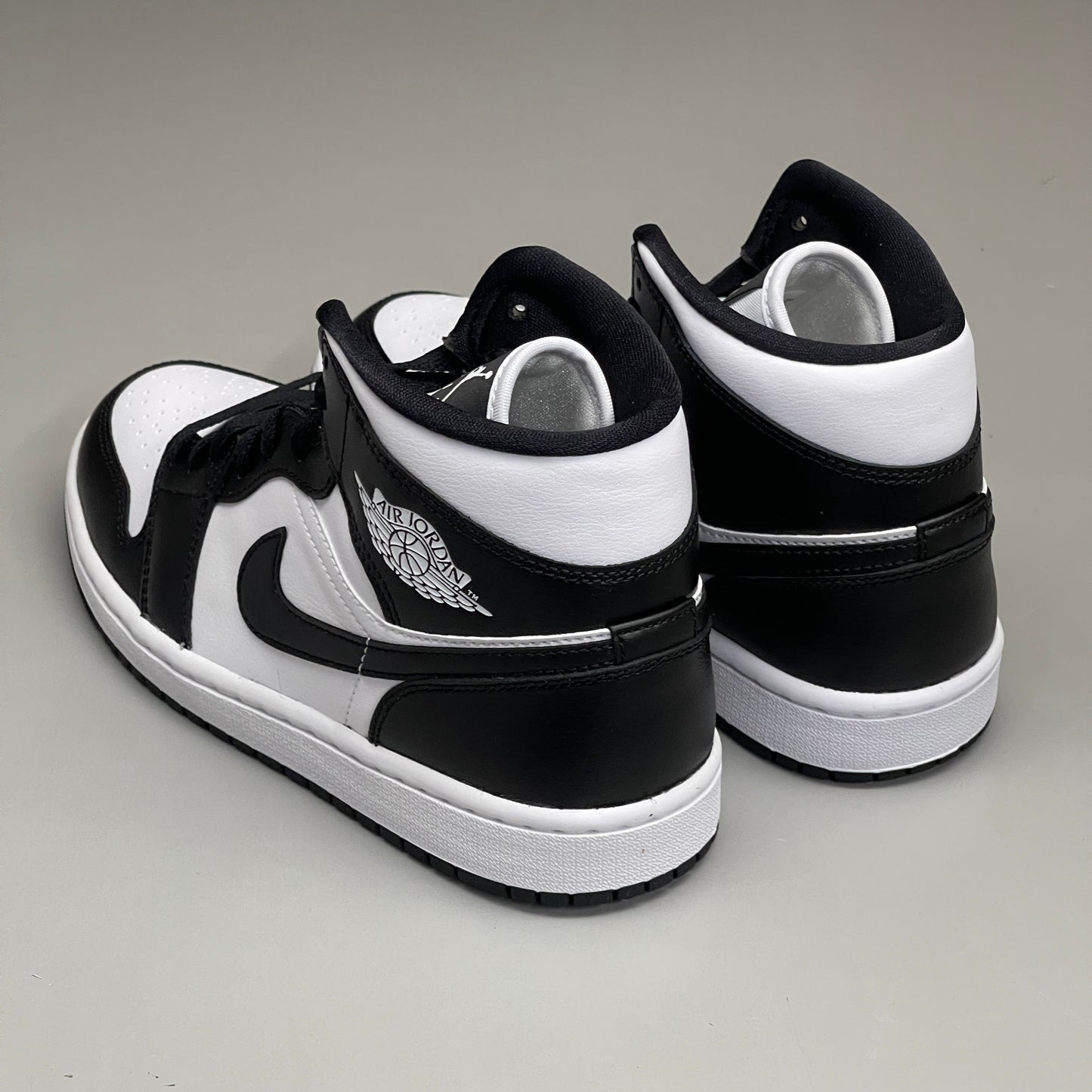 NIKE AIR JORDAN 1 Mid Panda Shoe Women's Sz 9.5 Black / White DV0991-101 (New)