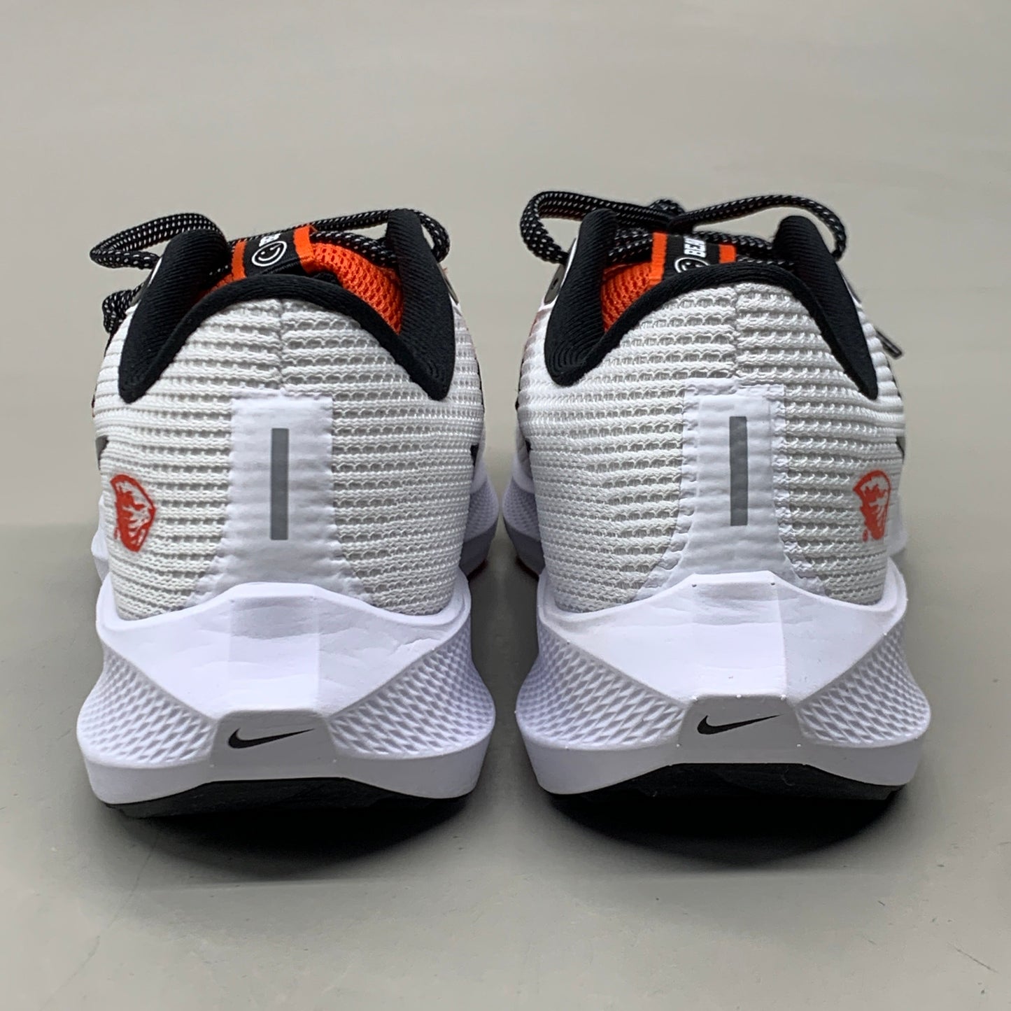 NIKE Zoom Pegasus 40 Oregon St Shoes White Team Orange & Black 8.5 W 7 M DZ5954-100