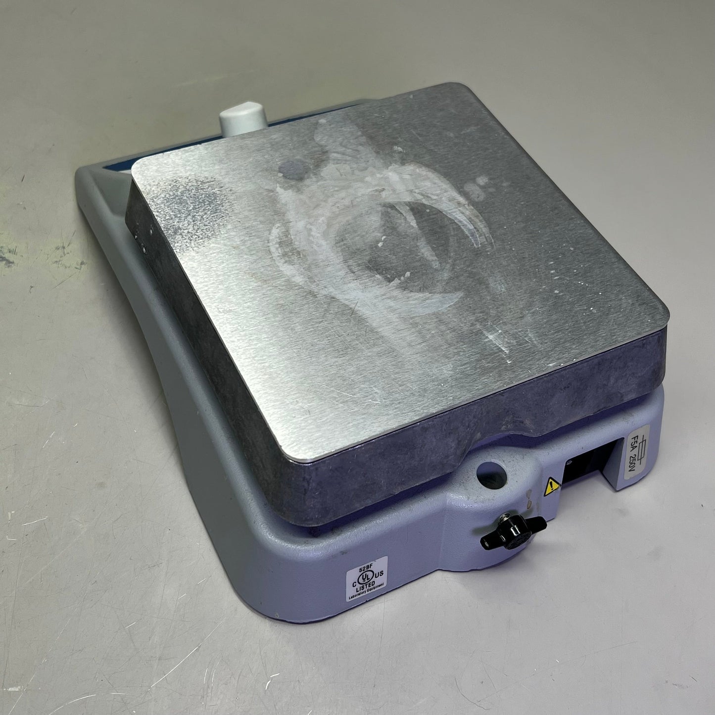 VWR Magnetic Stirrer Aluminum Made In USA 7"x7" Platform 12365-386 (Used)