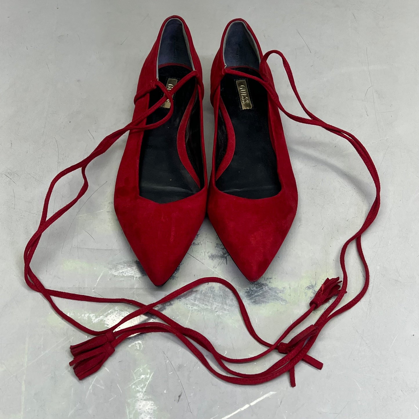 GUESS Vida Pointy Ankle Wrap Around Ballet Flats Women's Sz 7.5 Red (Pre-Owned)