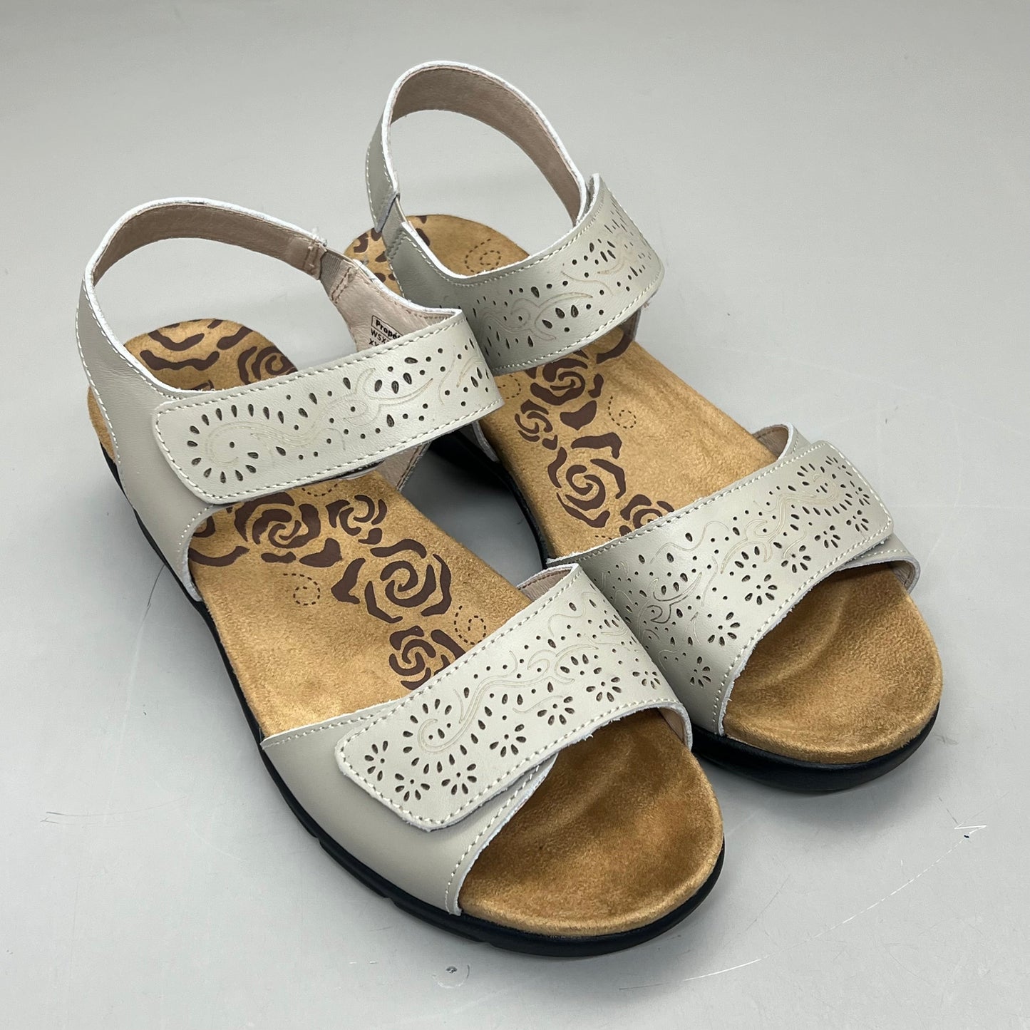 PROPET Wanda Sandal w/Wedge Heel Design Womens Sz 8 XX WIDE (4E) Cream WSX203L