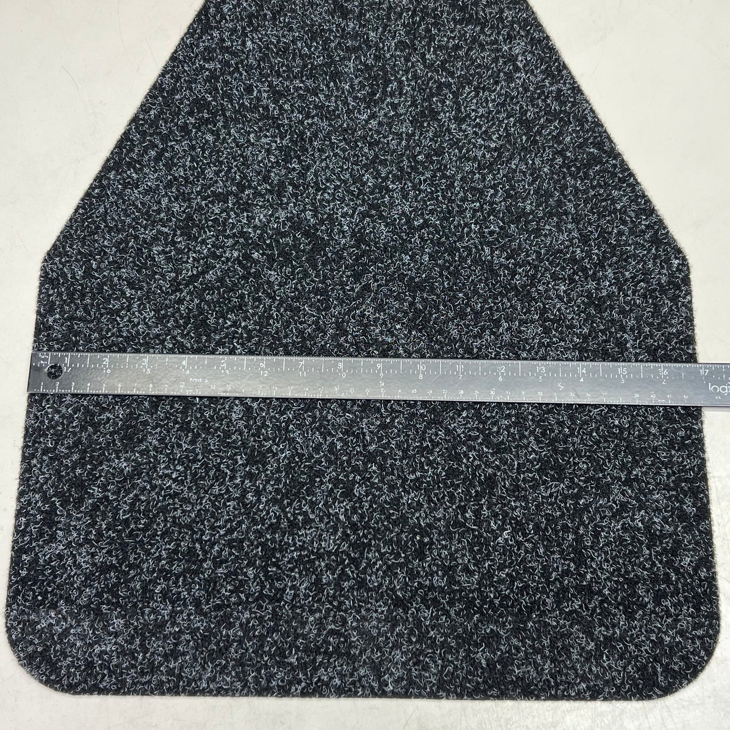 HEALTH GARDS (6 PACK) Premium Urinal Mats Sz 20" L X 17" W, Black HS-OR1001BL