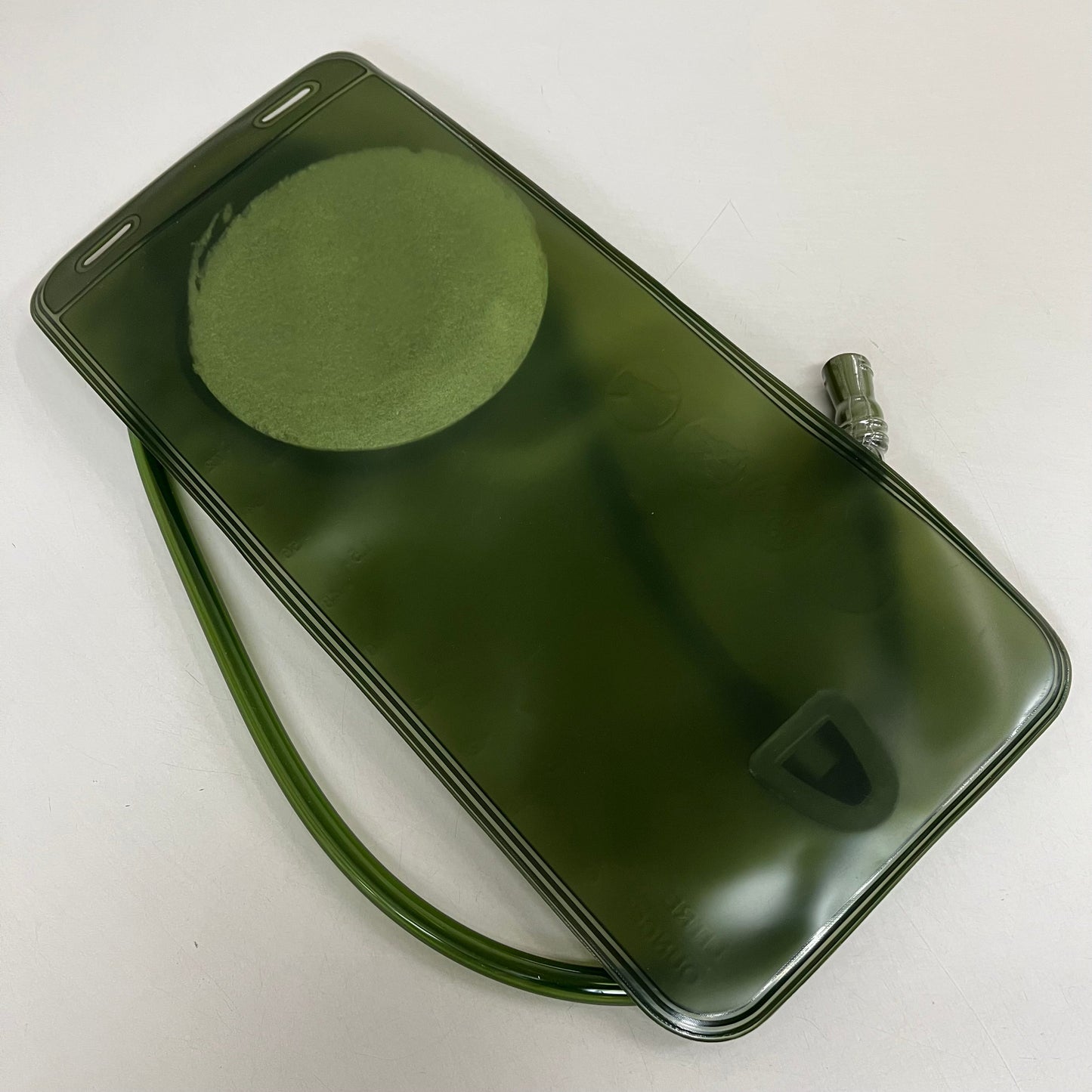 WORLD FAMOUS SPORTS Hydration Bladder 2 Liter 3.6"x7"x1" Forest Green XHB-BDR