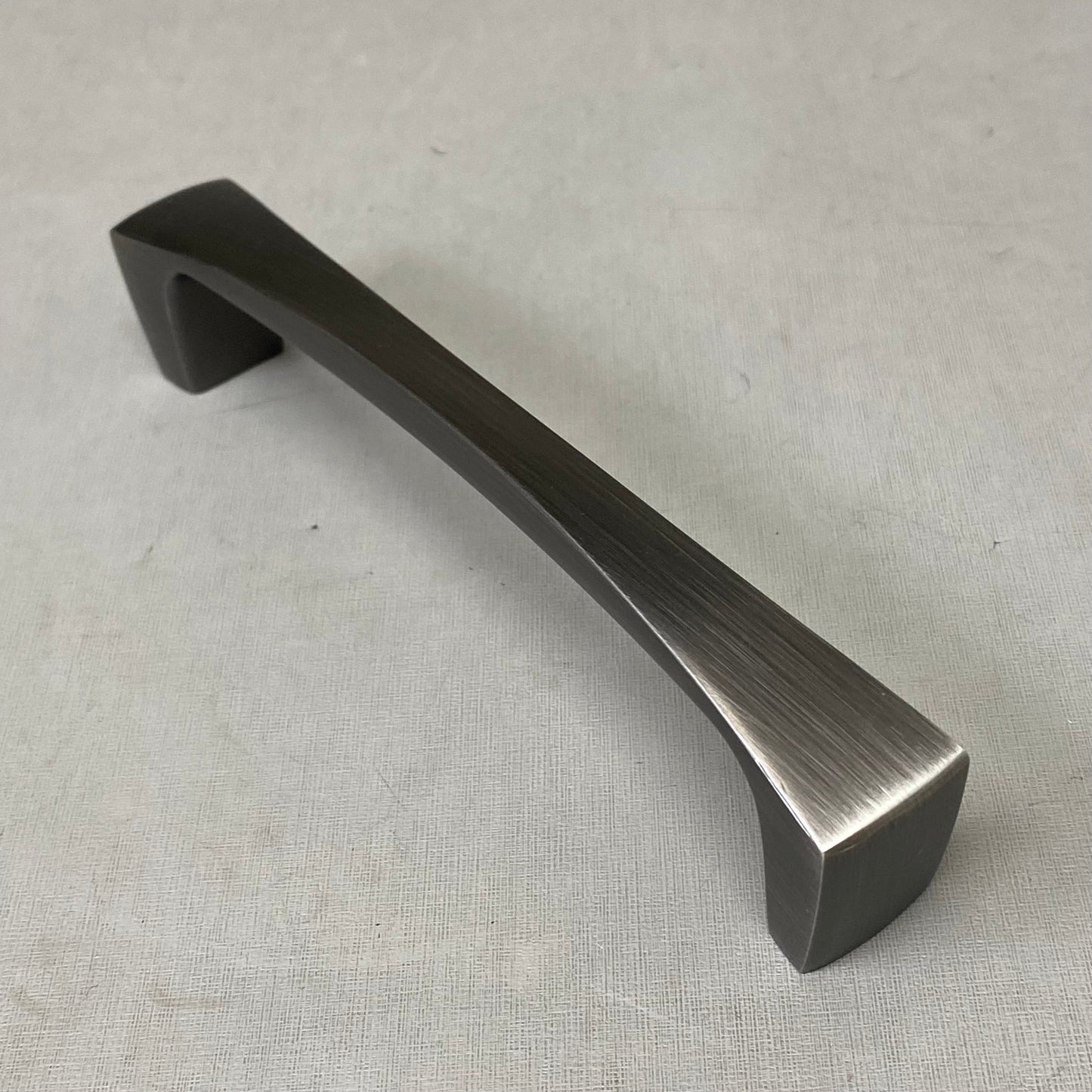 BERENSON (10 PK) Cabinet Pull Handle 6-5/16" New (Distressed Box) Chrome 2315-1BPN-P