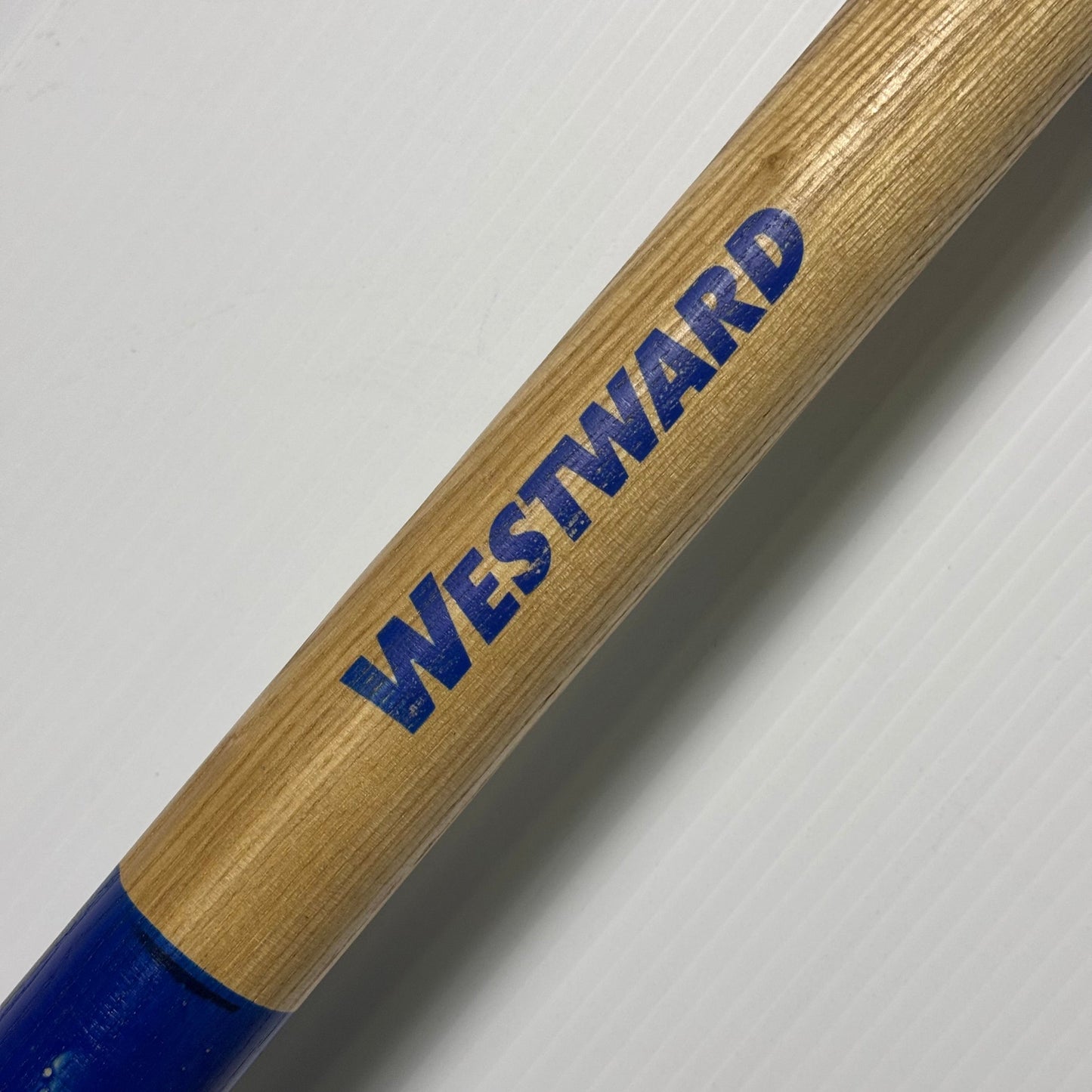 WESTWARD Square Point Shovel 30" 14 Gal, Natural Wood Handle 1WG34A