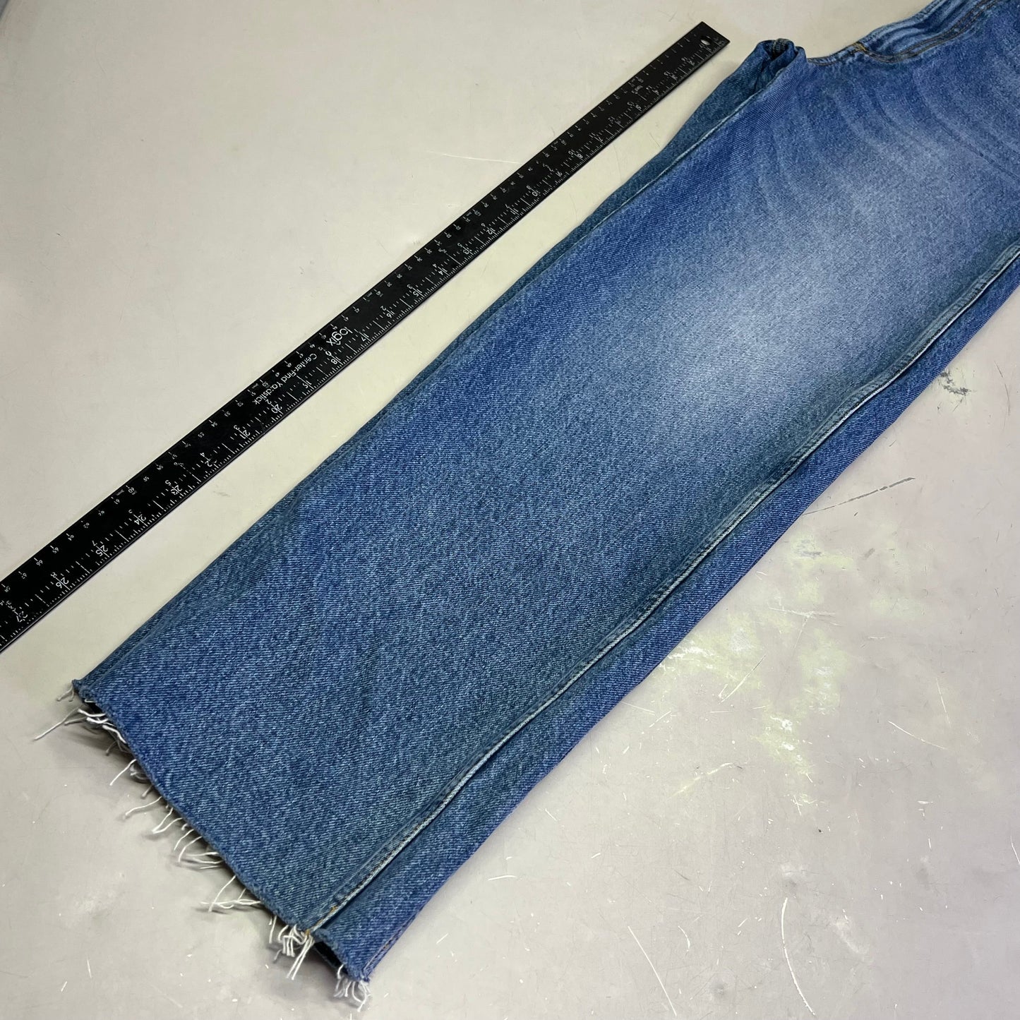 BOYISH BY HER Straight Leg Pant Classic Women's Sz 26 Freaks (Medium Washed)