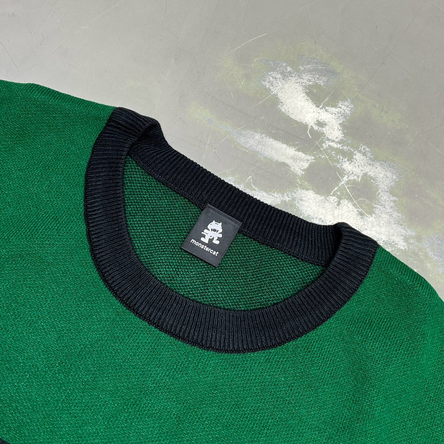 MONSTERCAT Records Soft Holiday Monogram Pullover Sweater Men's Sz L Green