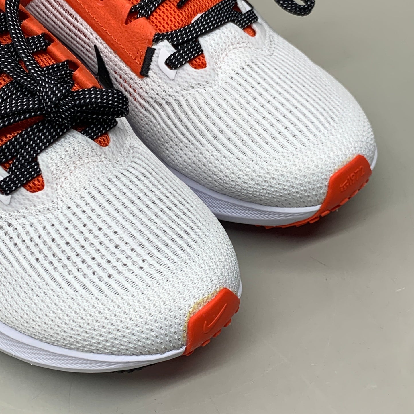 NIKE Zoom Pegasus 40 Oregon St Shoes White Team Orange & Black 8.5 W 7 M DZ5954-100