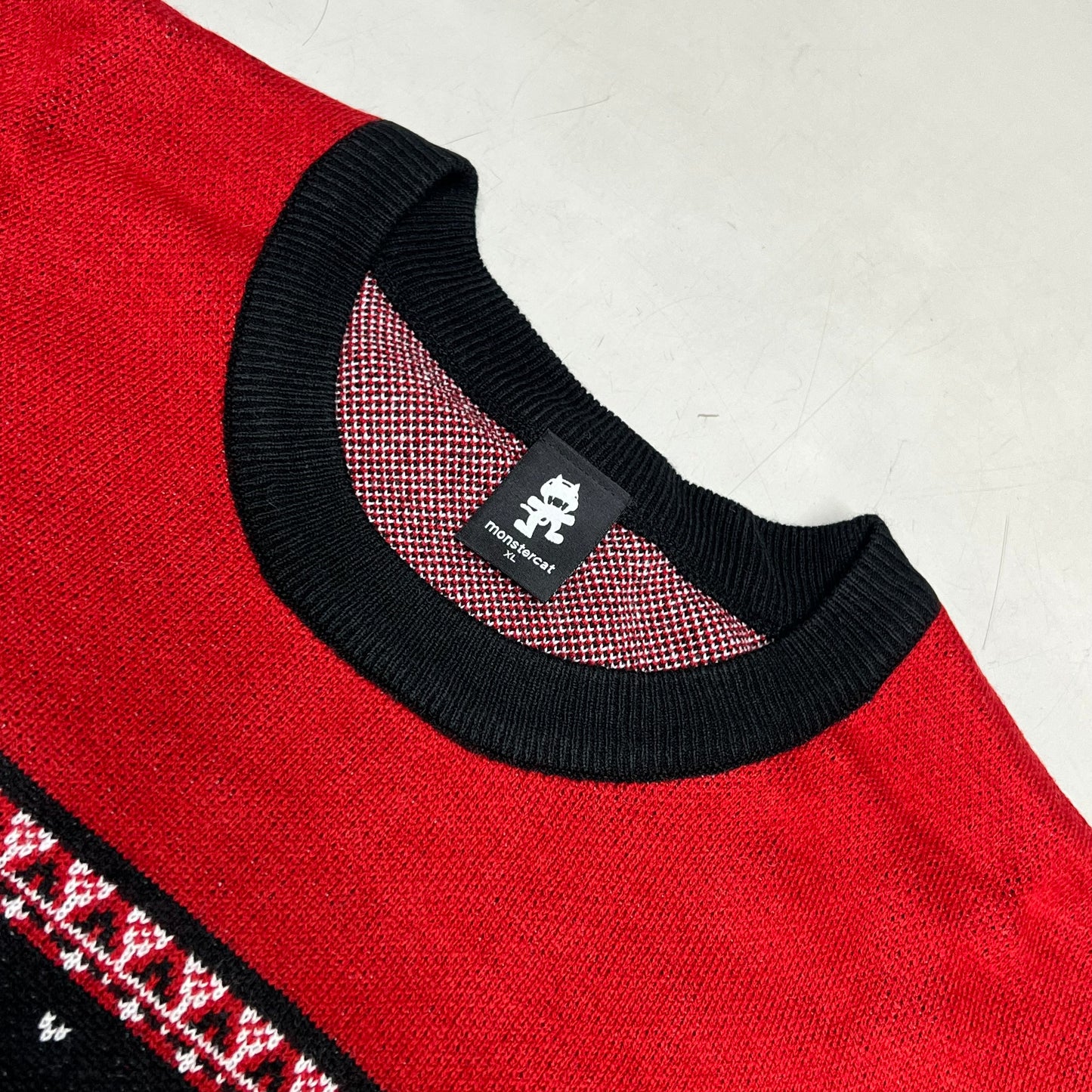 MONSTERCAT Records Holiday Intarsia Pullover Sweater Men's Sz S Deep Red/Black