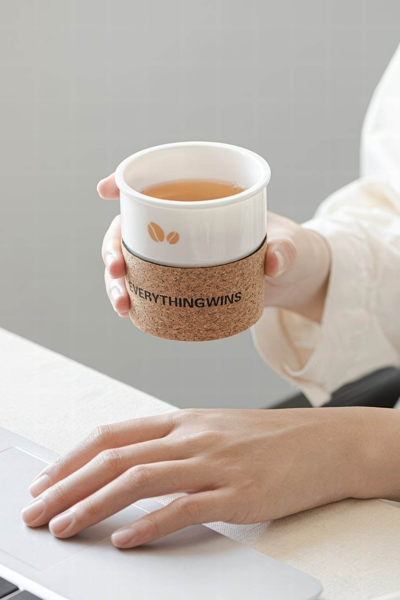 Ceramic Coffee Mug – Simple & Heat-Resistant
