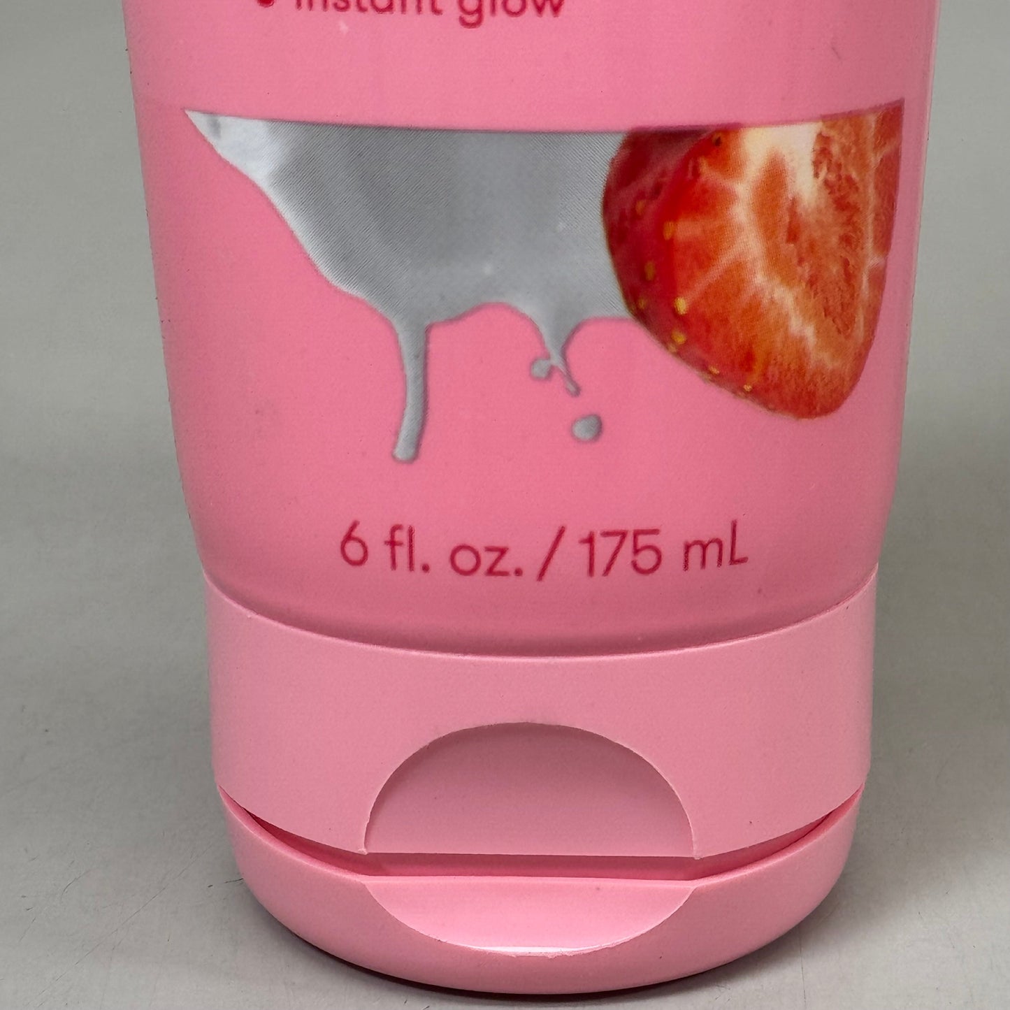 ZA@ FREEMAN (2 PACK) Hydrating Body Sugar Scrub Strawberry Milk Scent 6 fl oz