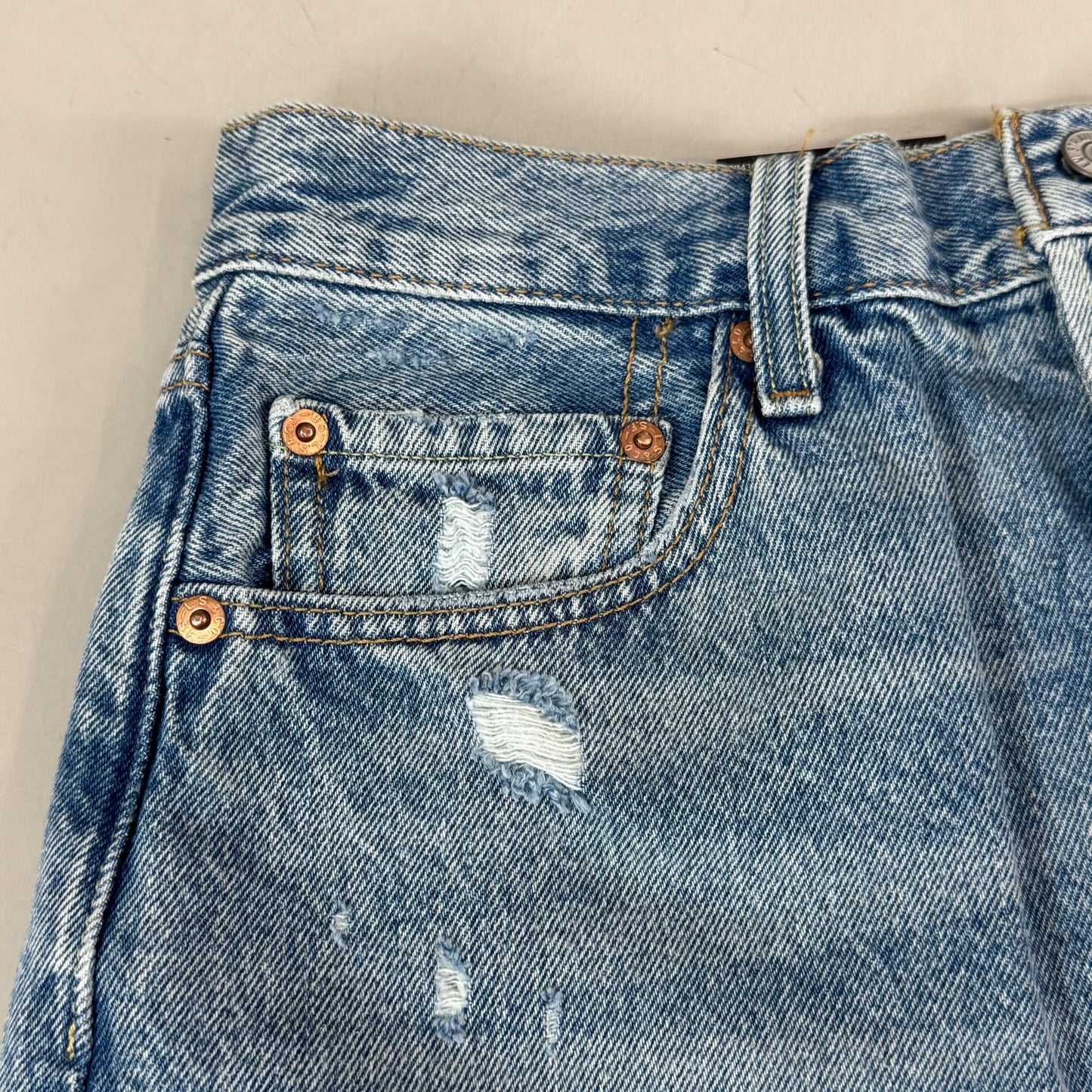 LEVIS 501 Original Fit High Rise Shorts Women's Sz 28 Vague Finish Medium Wash