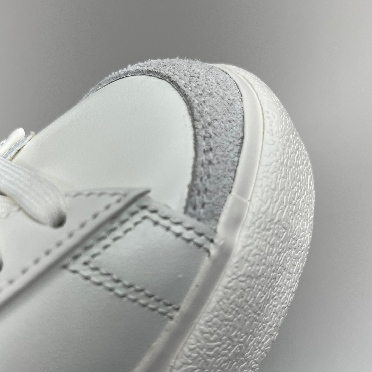 NIKE Blazer Low Cut Platform Sneaker Sz Women's 11.5 Men's 10 Yellow/Grey/White