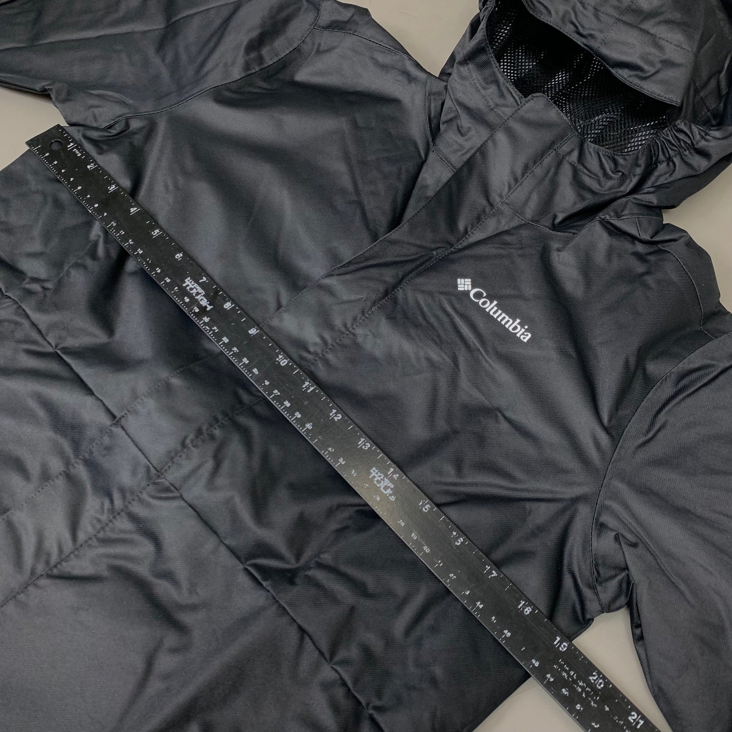 COLUMBIA Reflective Detail Hikebound Jacket Boys Youth Sz L Black SB6647-010
