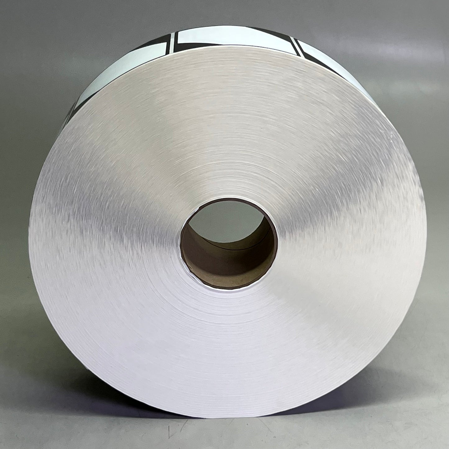 DOT Handling 4x4 Thermal Transfer Label 5600 Labels/Roll, Black & White ULTCOR102