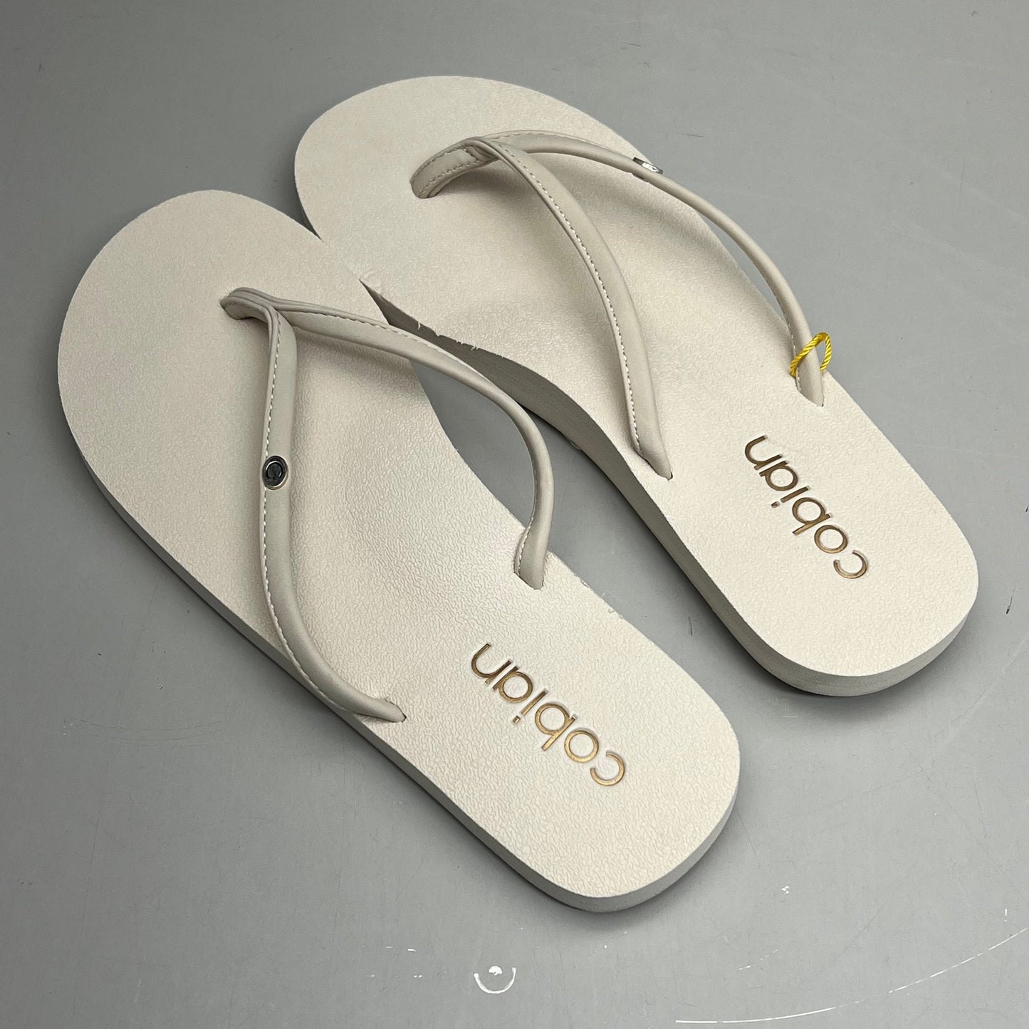 COBIAN Nia's Bounce Synthetic Leather Sandals Women's Sz 6, EU 35.5 Cream NIA25-110-6