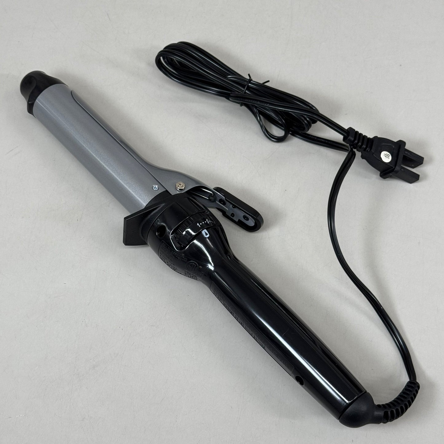 REVLON Perfect Heat Triple Ceramic Barrel Hair Curling Iron 1-1/4 inch