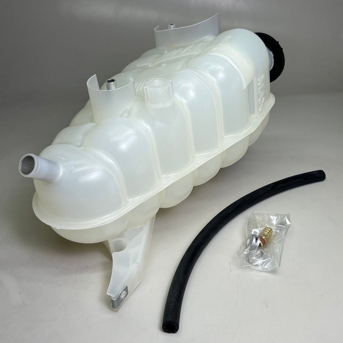 FLEETRITE Engine Coolant Reservoir Tank 16”Hx9”W White FLTOT2591620