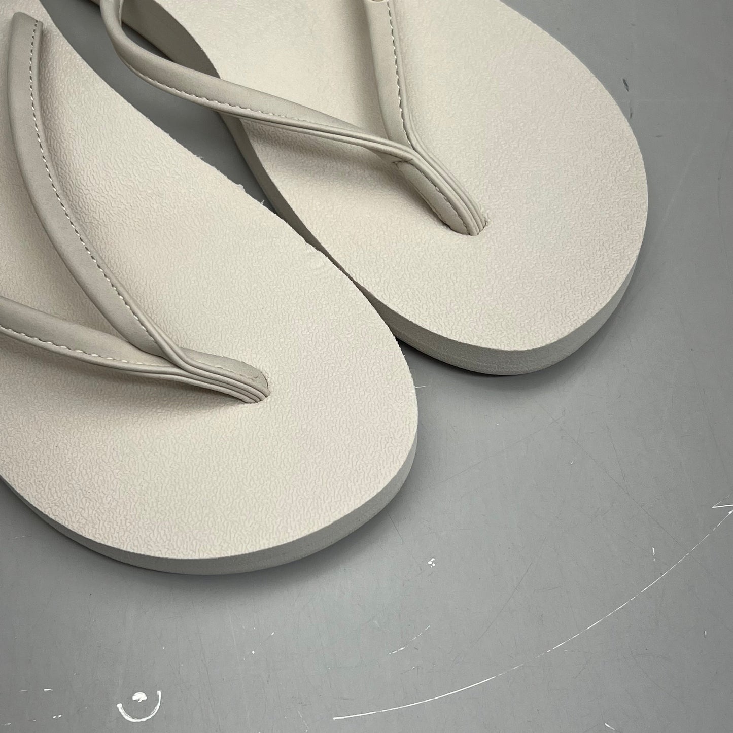 COBIAN Nia's Bounce Synthetic Leather Sandals Women's Sz 6, EU 35.5 Cream NIA25-110-6