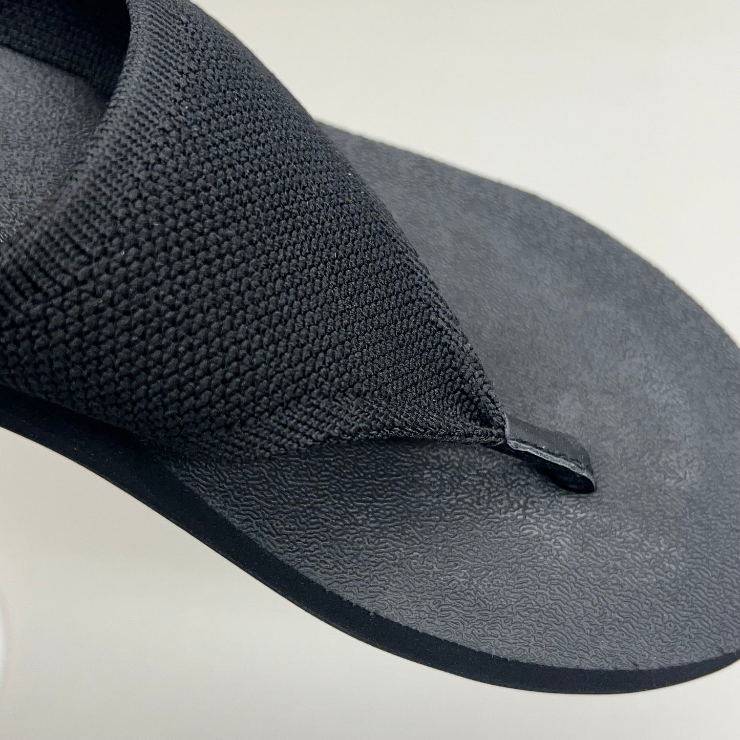 COBIAN Bermuda Bounce Sporty Style EVA Outsole Women's Sz 9, EU 39.5 Black BEB24-001-09