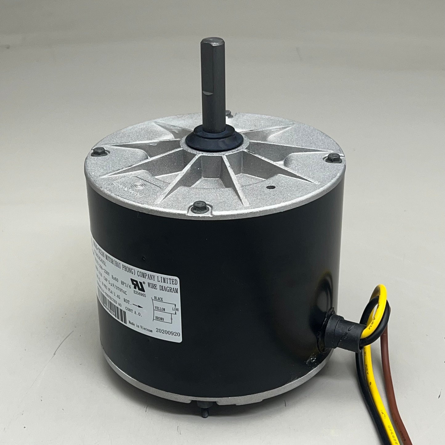 Broad-Ocean Motor Condenser For ICP HVAC Equipment 2.5"x1/2" Black/Silver 1185924