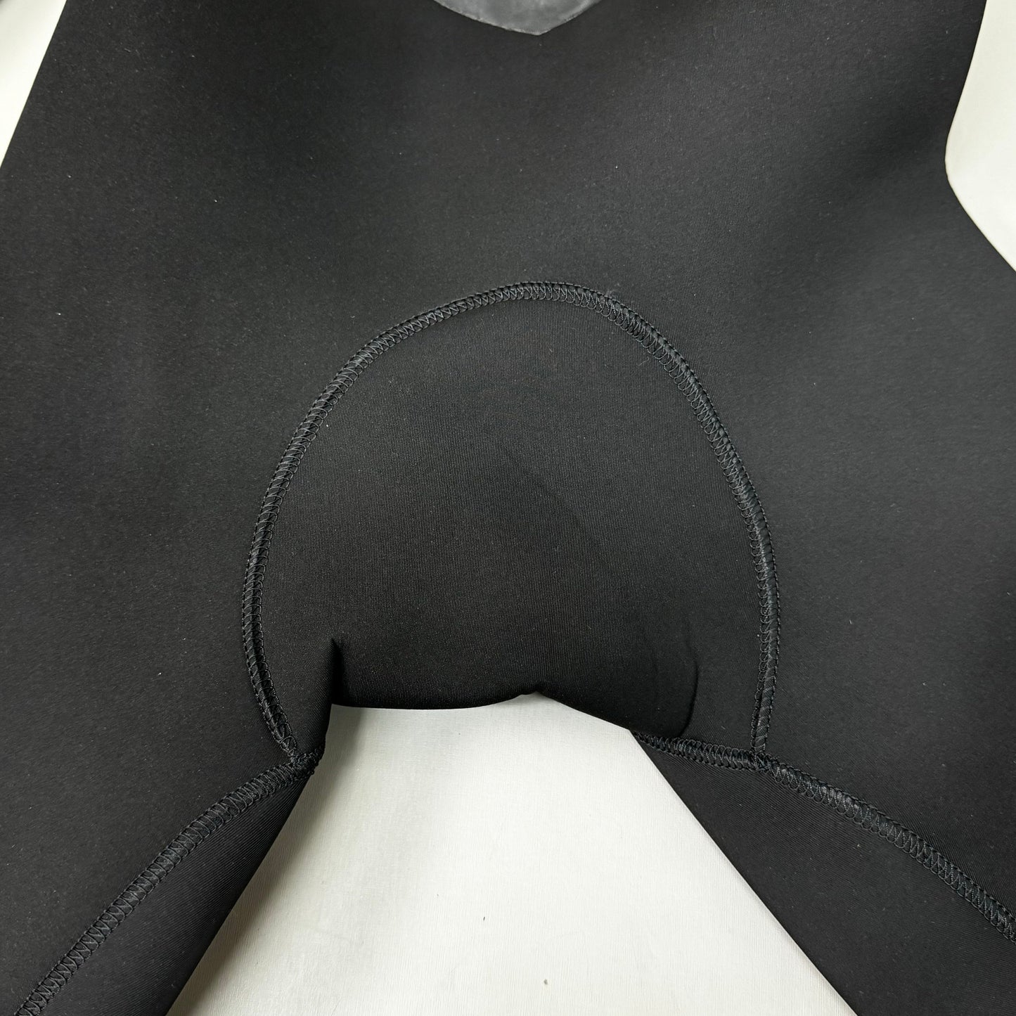 MYSTIC Majestic 2022 Fullsuit Back-zip Knitflex+ 4/3mm Sz L Black 35000.220006