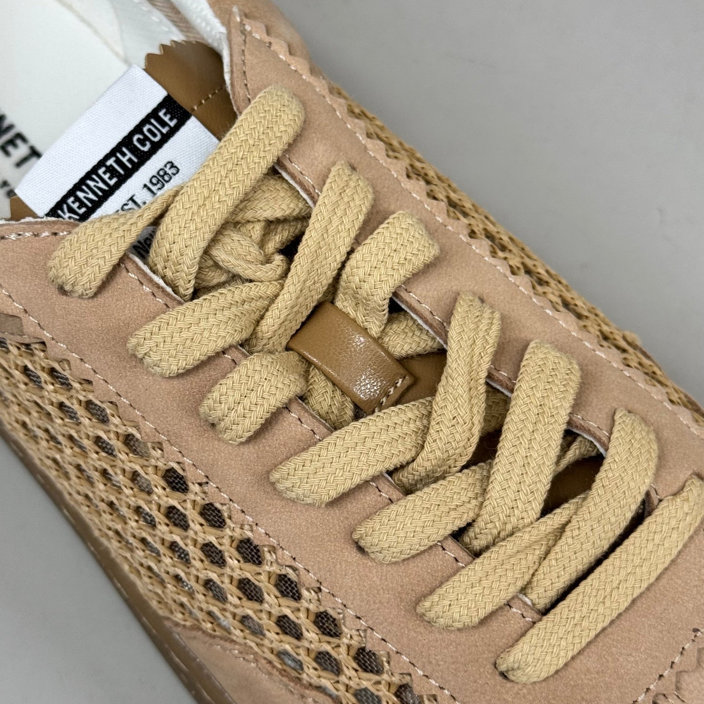 KENNETH COLE Sam Raffia Mesh Sneaker Women's Sz 9 Natural Mesh KL23SAM07