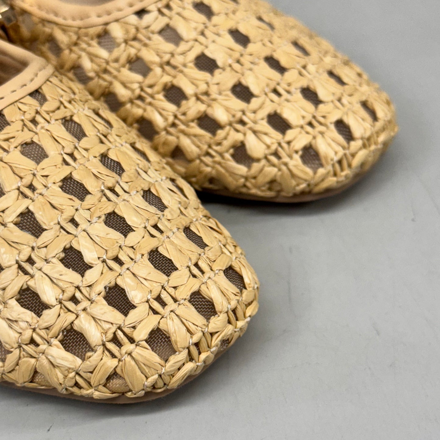 KENNETH COLE  New York Zeta Raffia Jewel Jane Flat Women's Sz 5 Tan KL25ZMJ01