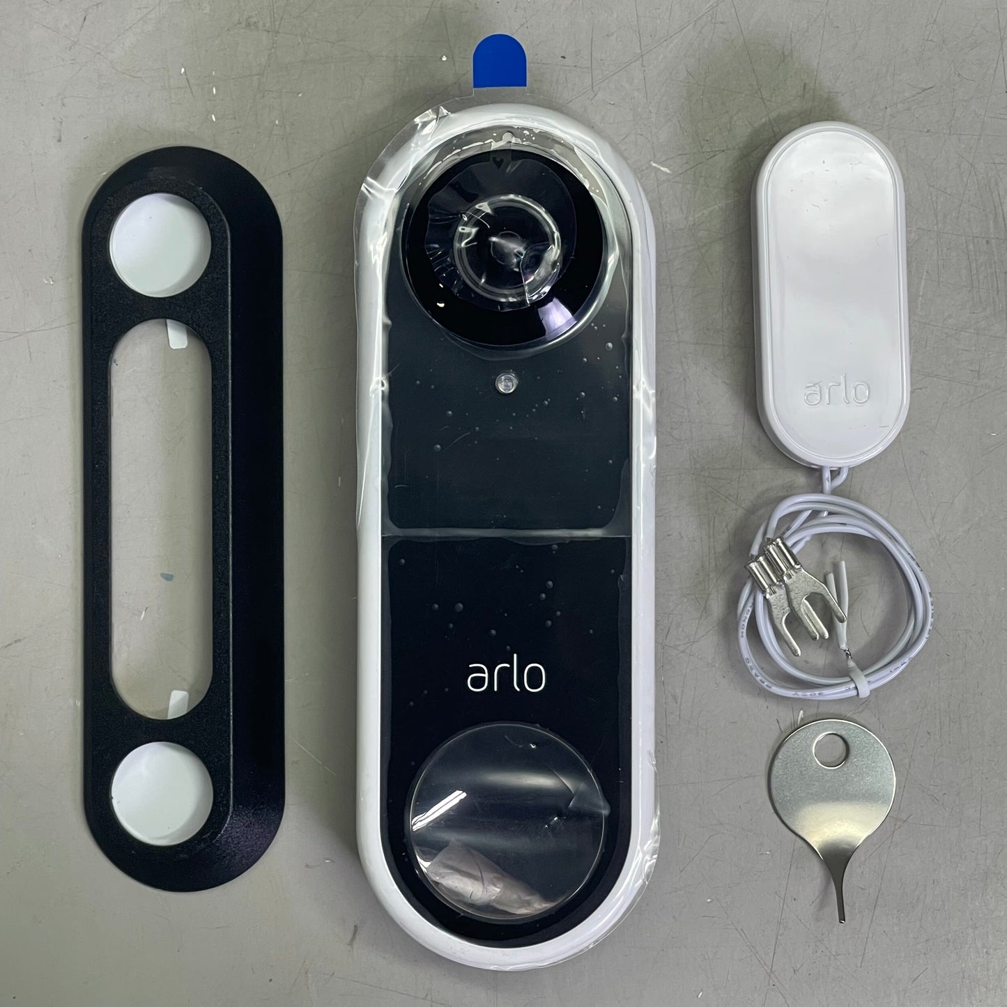 ARLO Wired Video Doorbell w/ Night Vision 180° FOV White AVD1001W-100NAS (Pre-Owned)
