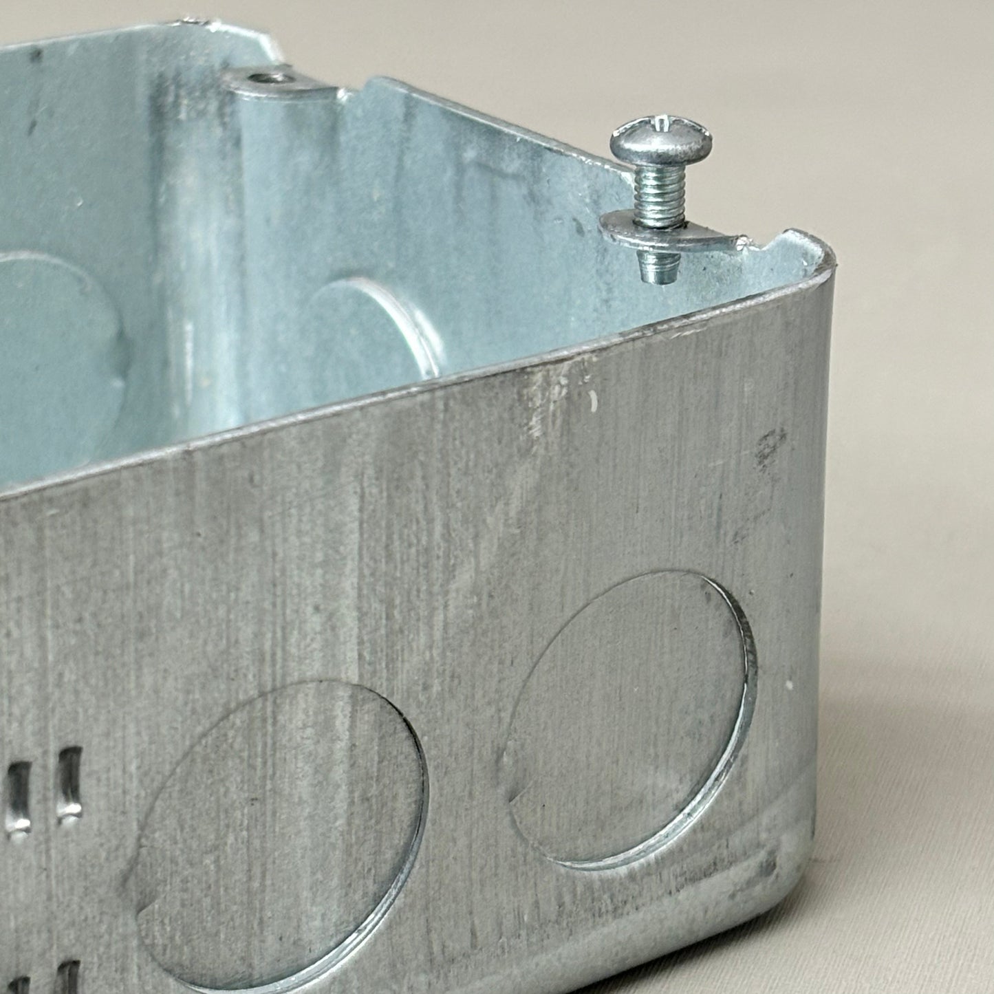 STEEL CITY Deep Box Galvanized Steel 3-GANG 3/4" 2-1/2" Deep 3/4" & 1" H3BD3/4 1