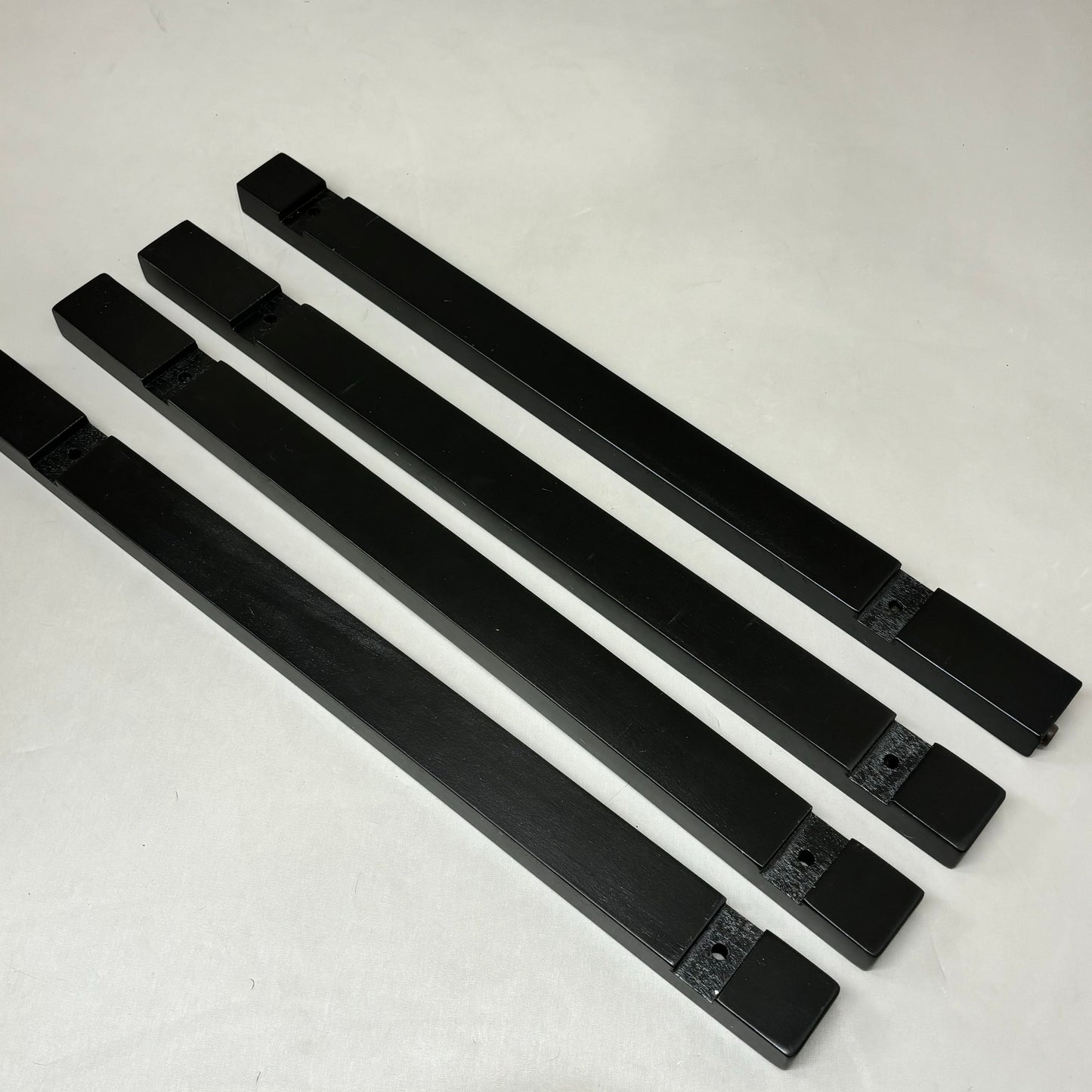 HATHAWAY Classic Floor Billiard Pool Cue Rack (Black Finish)