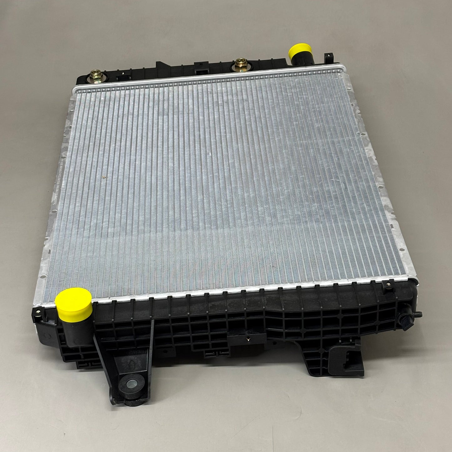 KEYSTONE Radiator fits Dodge Ram 13-18 2500 3500 4500 5500 RAD13490 (New)