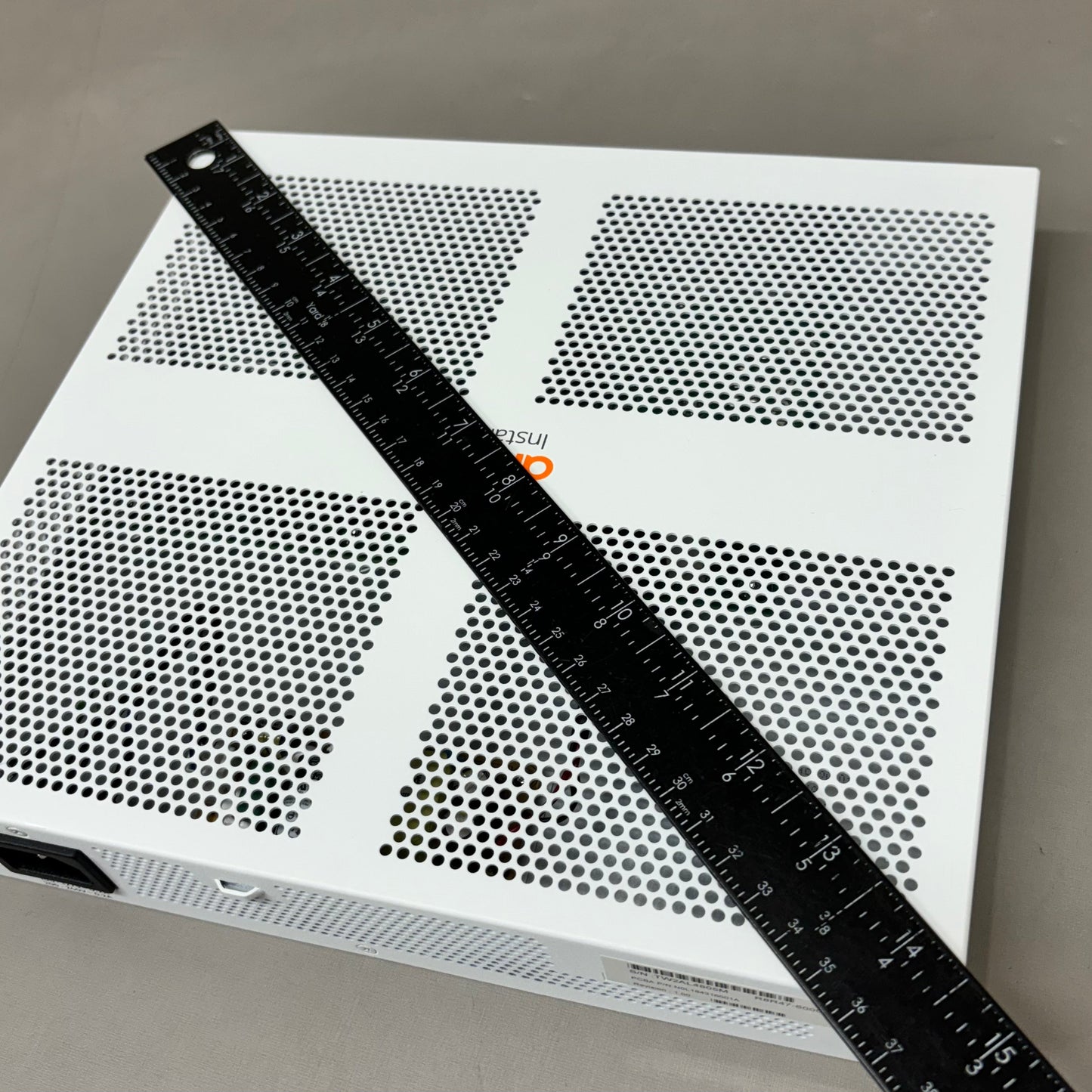 ARUBA HPE R8R47A Instant On 1430 16G Switch 16 ports (New Other) TW43L4803C