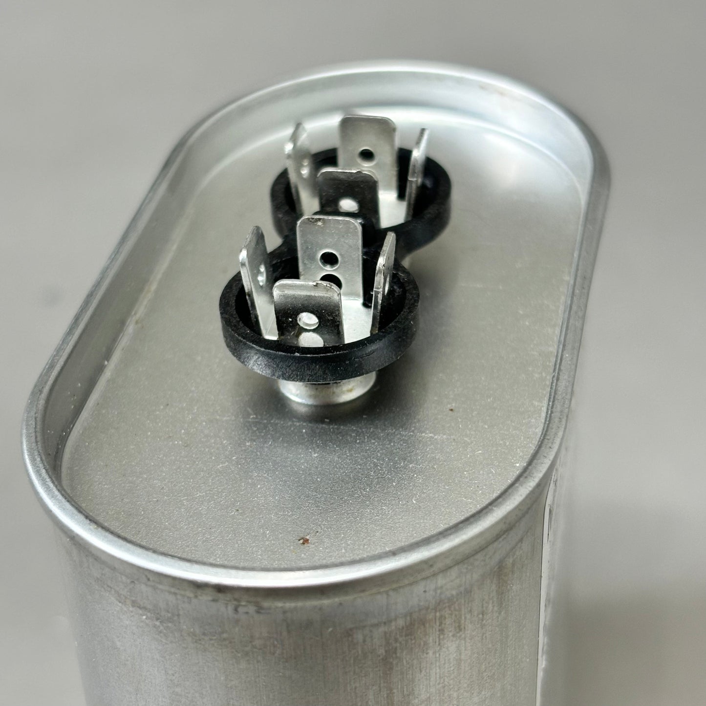 MARS Motor Run Capacitor 80MFD Oval 370 VAC Single Capacitance Made in USA 14090