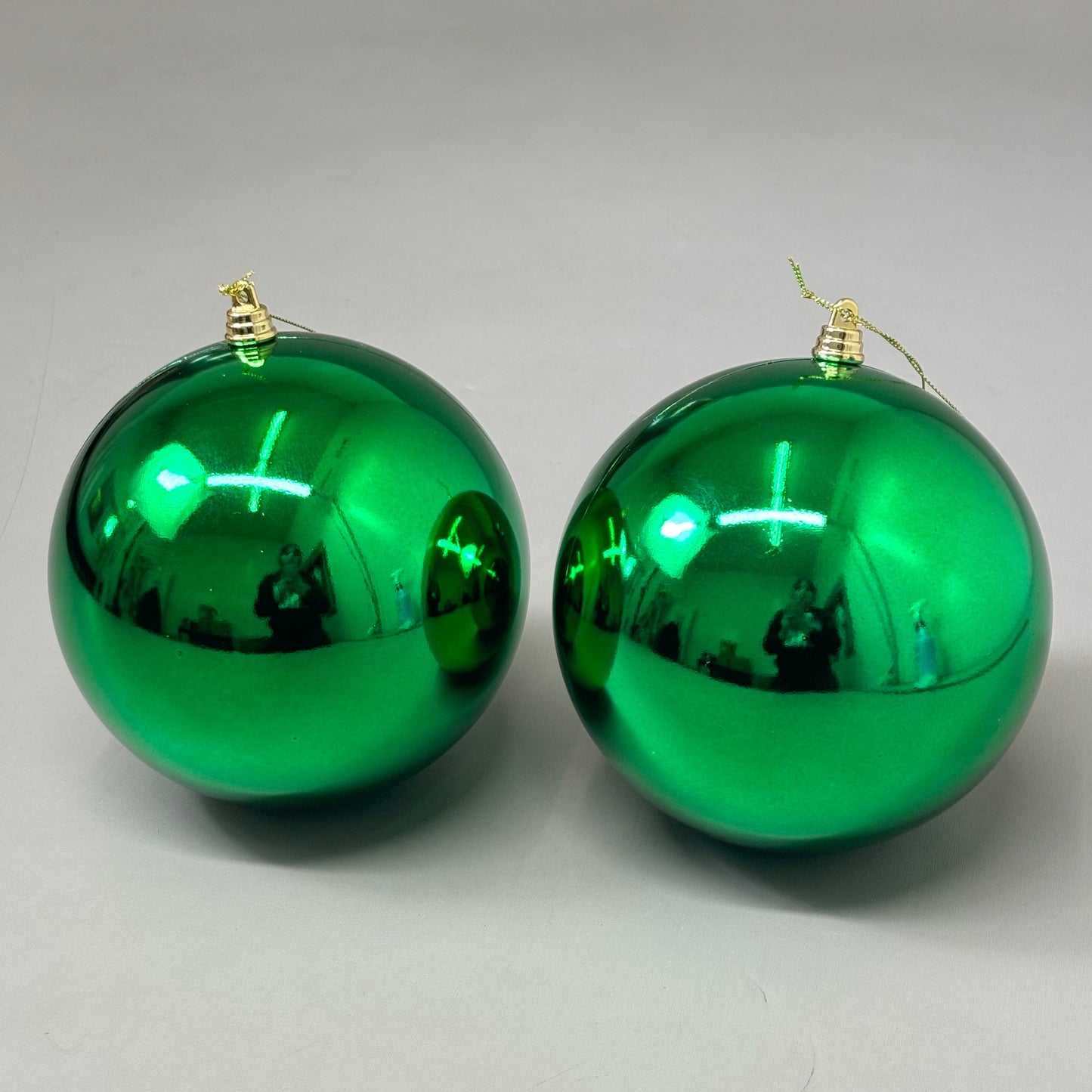 RAZ IMPORTS (2 PACK) Christmas Decoration Ornament Plastic 6" Shiny Green 4314923