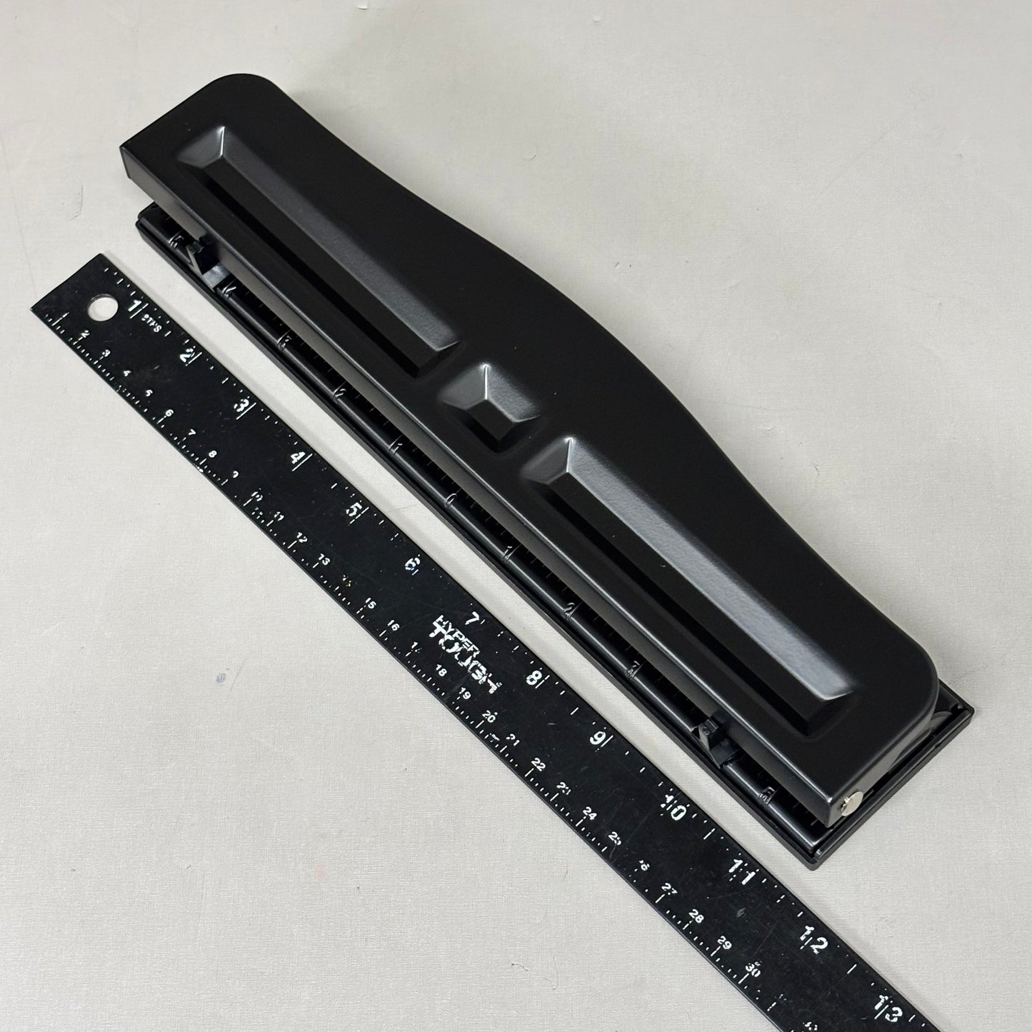 STAPLES Jam Paper Metal 3 Hole Punch 10 Sheet Capacity ST24539