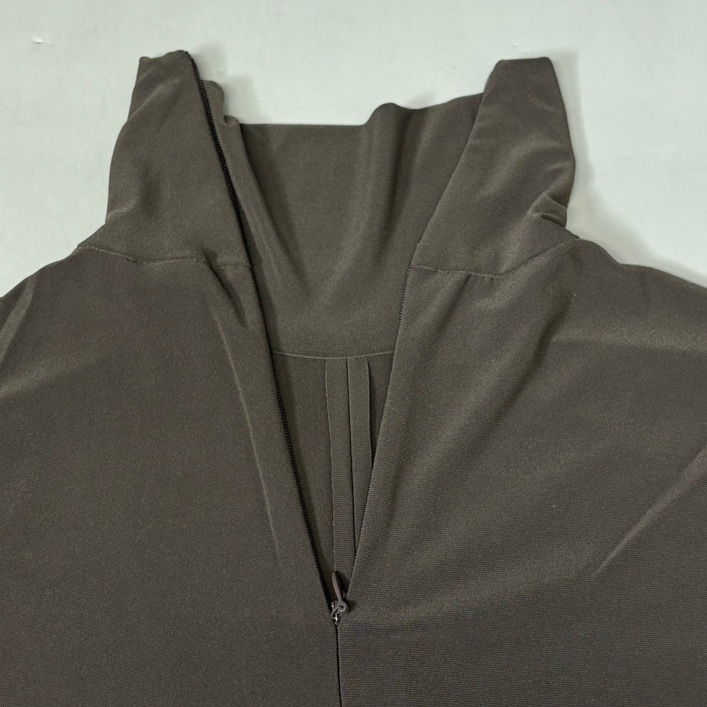 NORMA KAMALI Slim Fit Turtleneck Catsuit w/ Footsie Women's Sz L/40 Chocolate