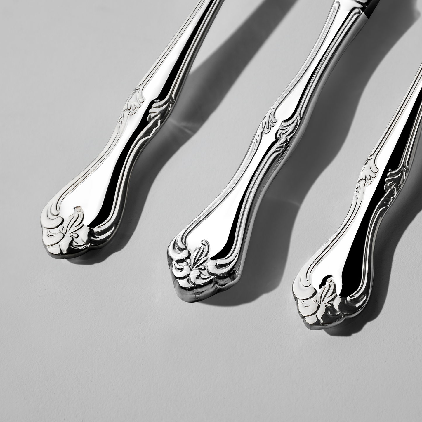 Lalezar 24-Piece Cutlery Set