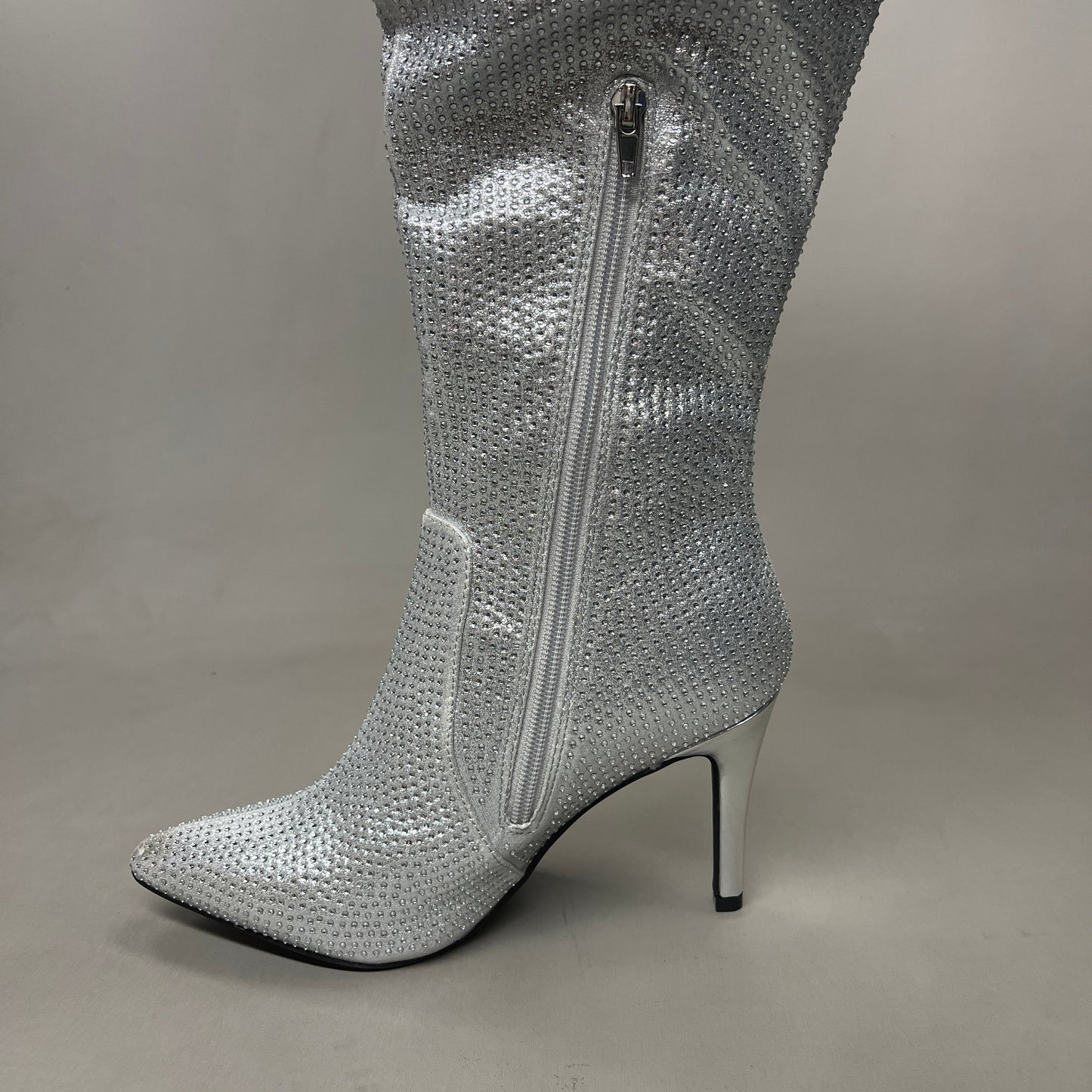 MIA Mackynzie Silver Stone Tall Heeled Boots Sz 6M Q100302