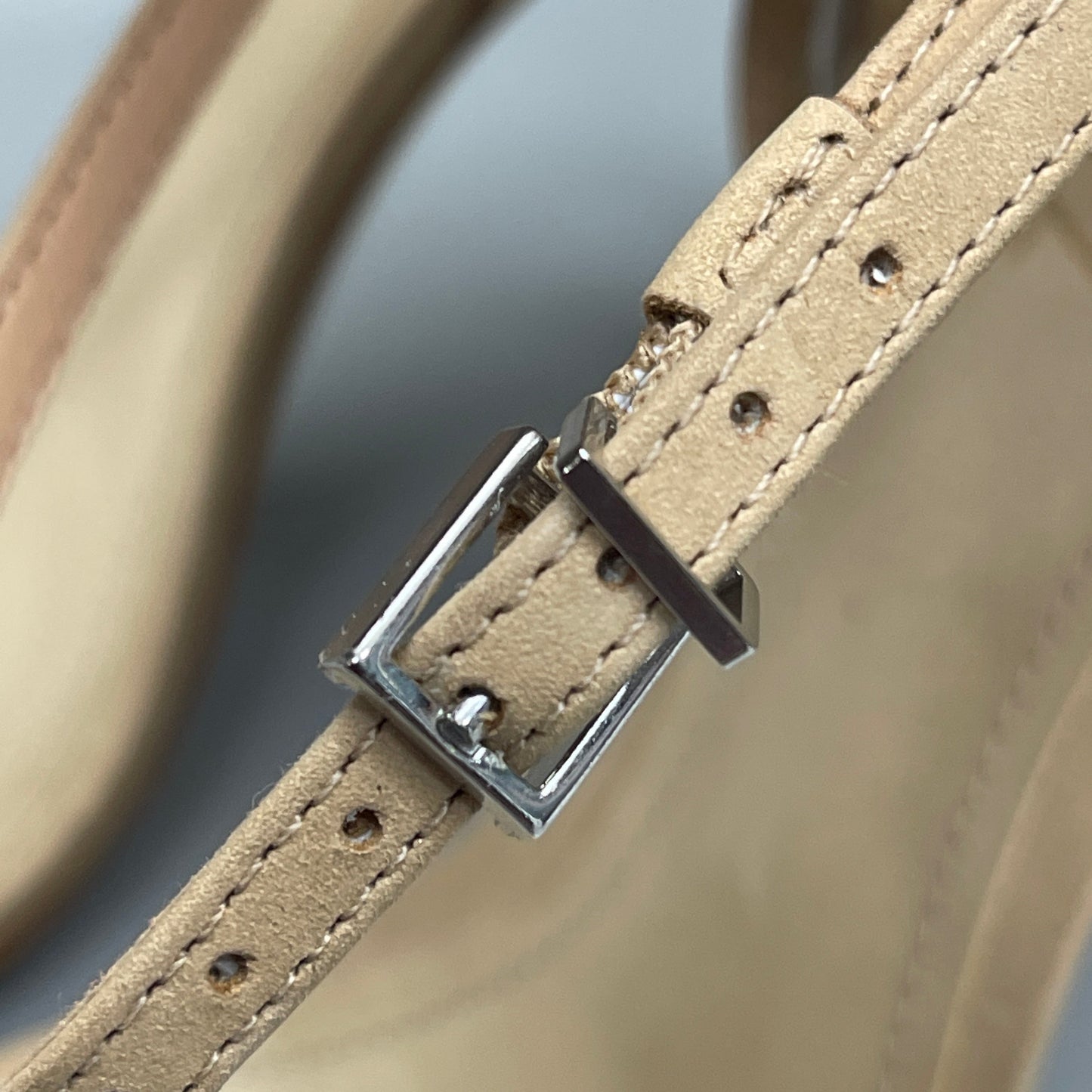 SCHUTZ Peaky Nubuck & Vinyl Multimaterial Women's Sandal Heel Light Nude Sz 8.5B (New)