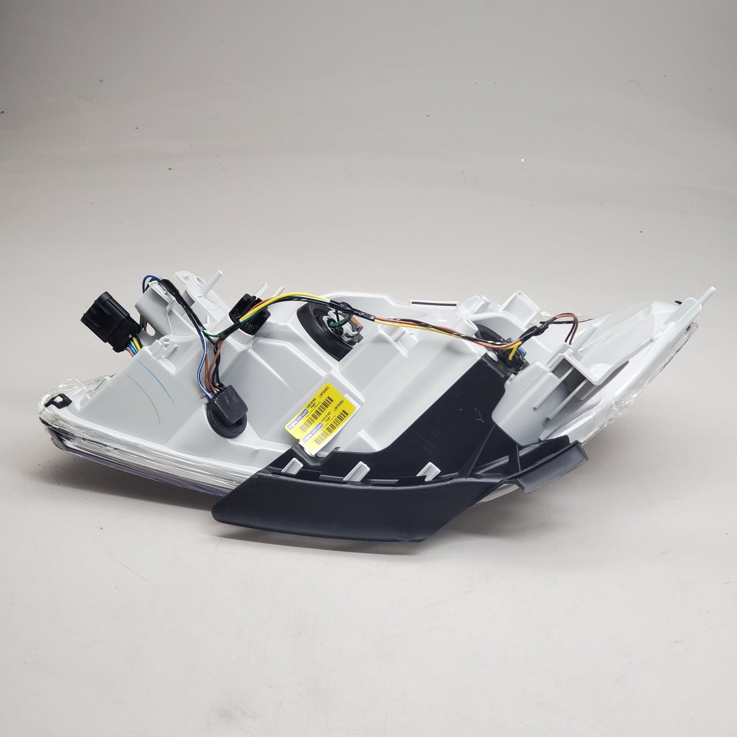 TYC Right Hand Headlight For Chevrolet Malibu/Hybrid Year 08-12 20-6923-00-9