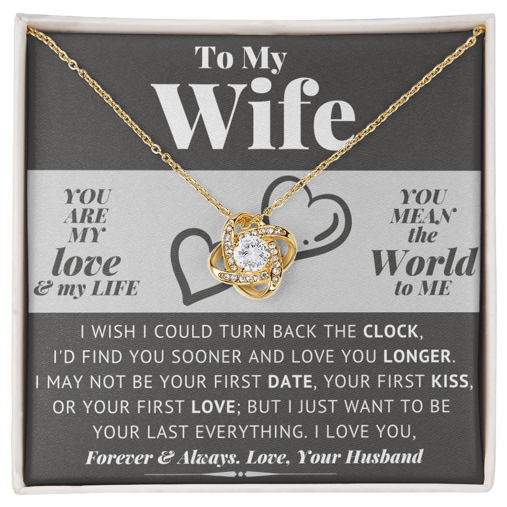 (Almost Gone) World Wife - Necklace