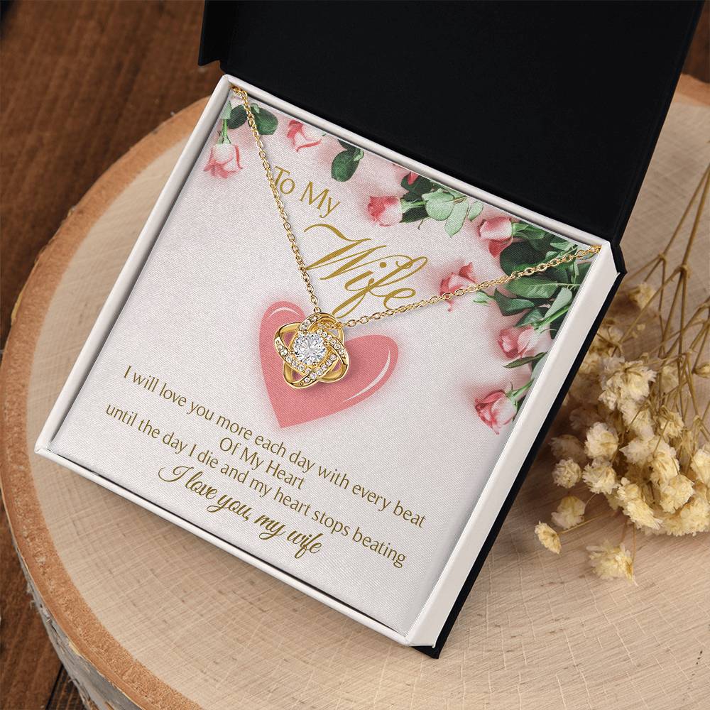 To My Wife Cute Heart Love Knot Necklace Mother's Day Message Card
