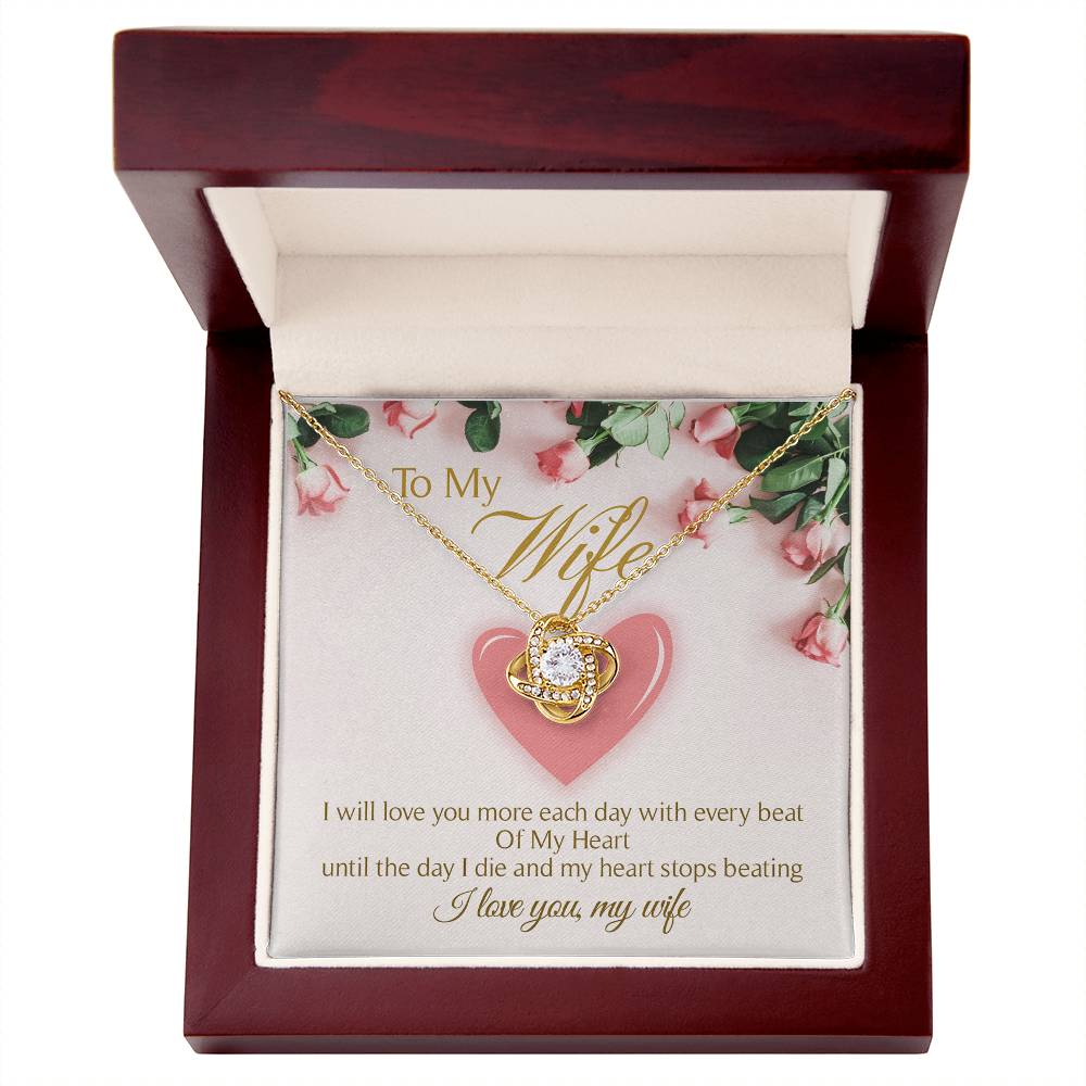 To My Wife Cute Heart Love Knot Necklace Mother's Day Message Card