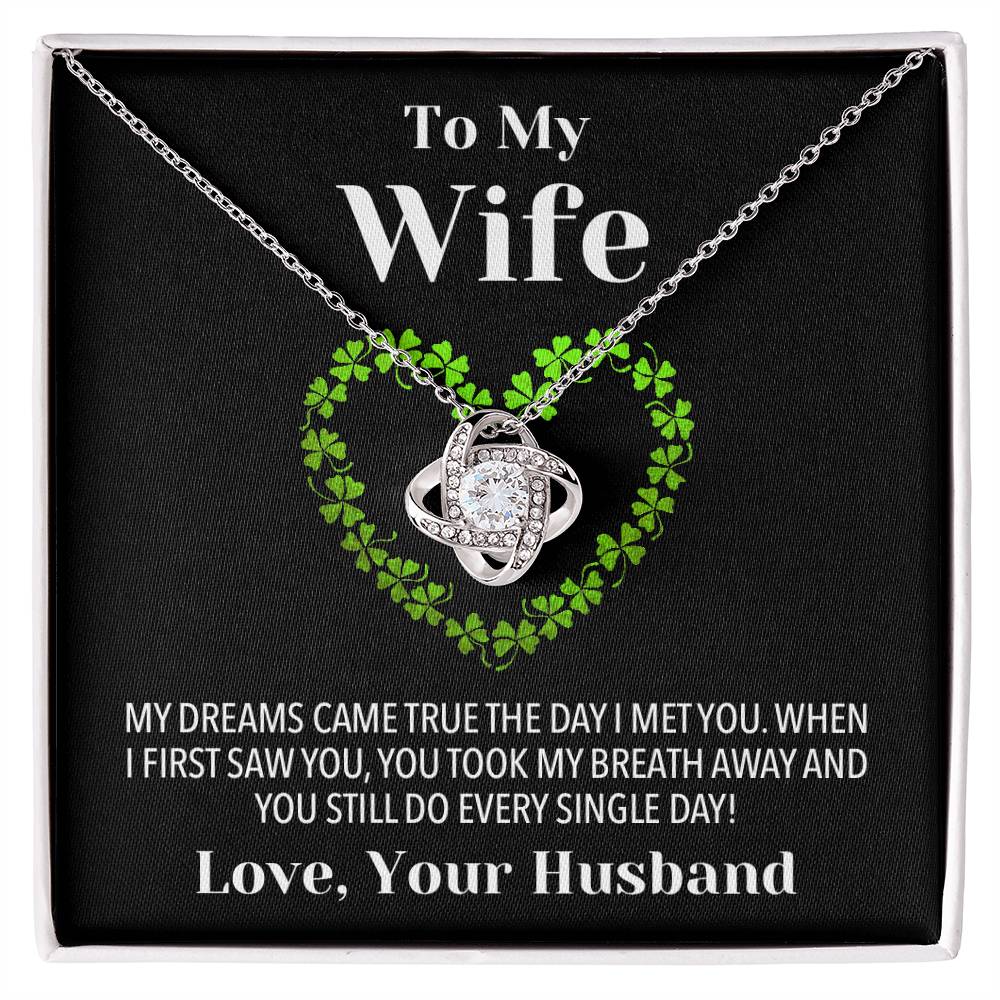 Dream Wife Shamrock Love Knot