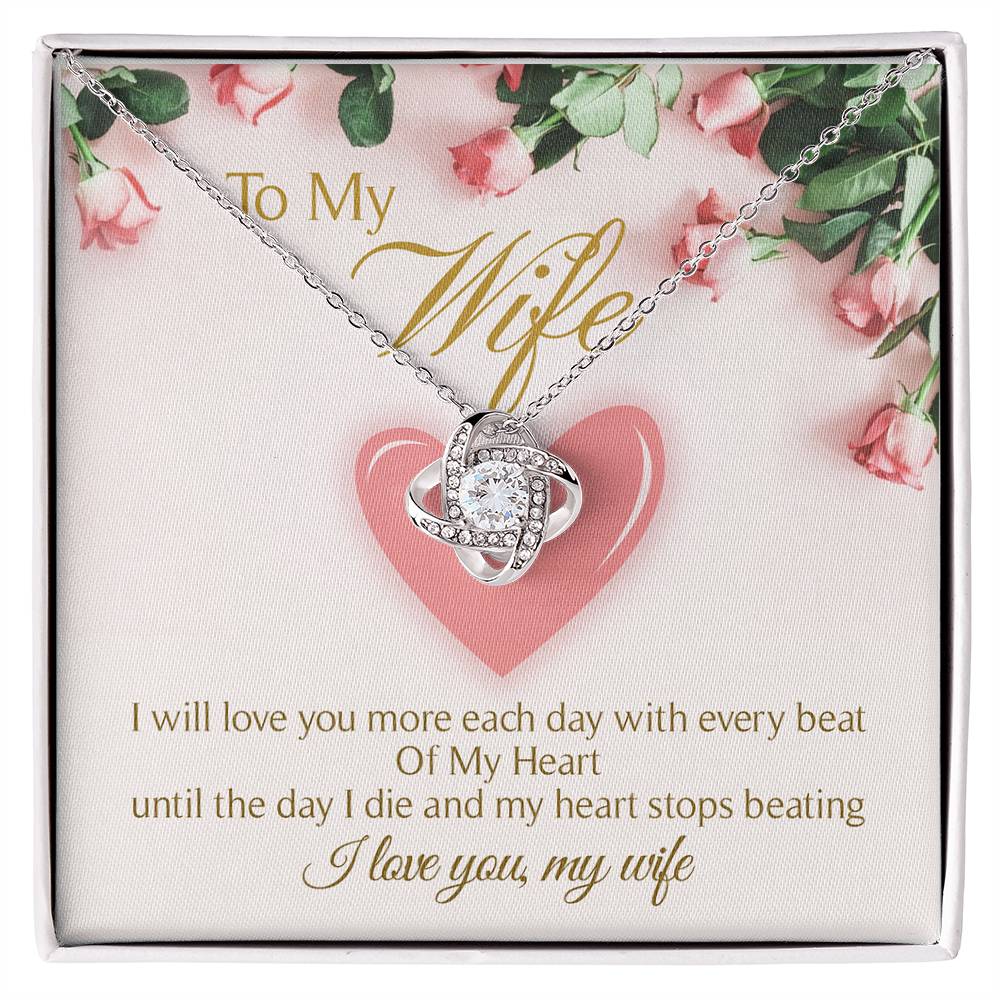 To My Wife Cute Heart Love Knot Necklace Mother's Day Message Card