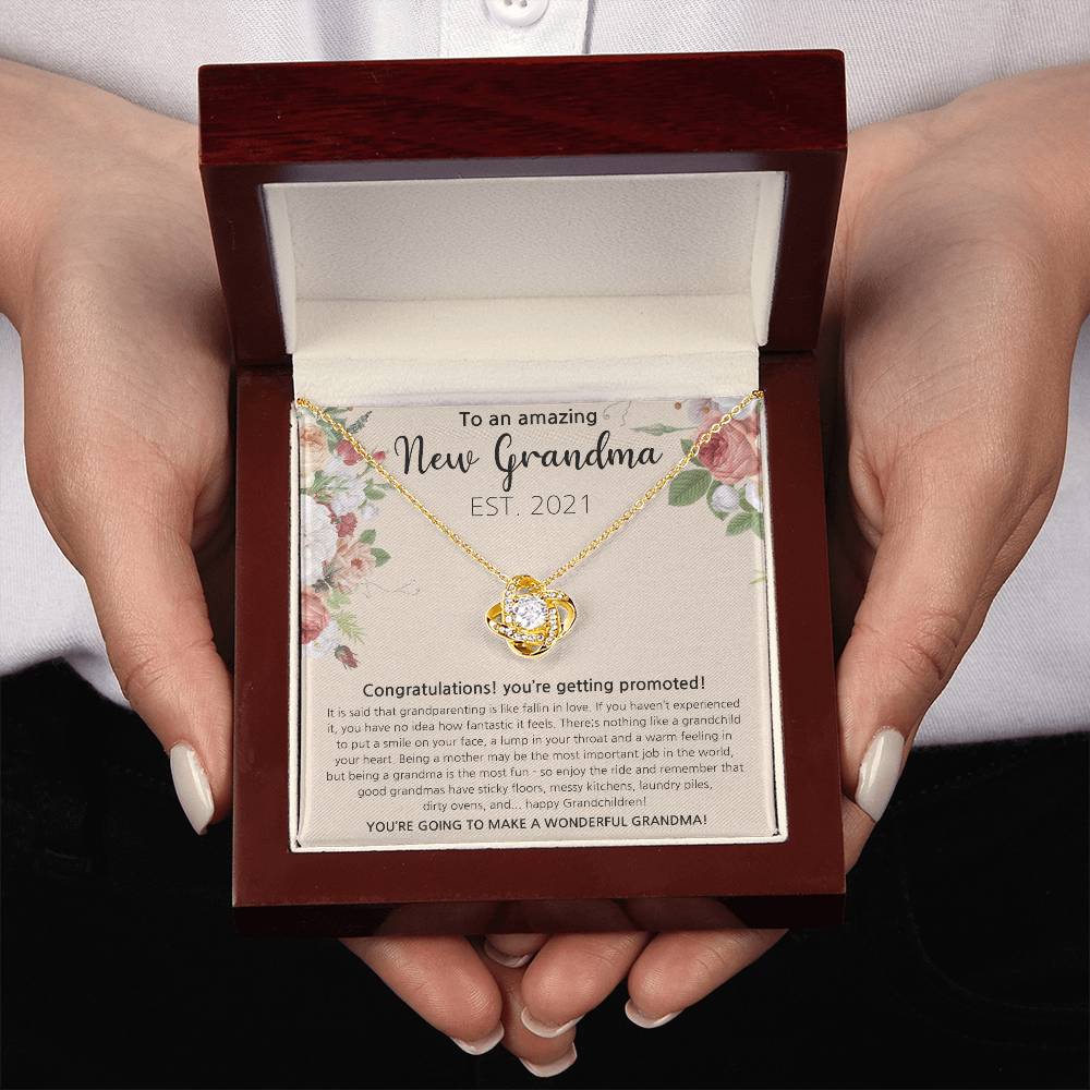 New Grandma Gifts, New Grandma, New Grandma Gifts for a Friend, New Grandma Gifts Ideas, New Grandma Gifts for Women, New Grandma Necklace, New Grandma Gifts 2021, Promoted to Grandma Pregnancy Reveal Gift, First Time Grandma